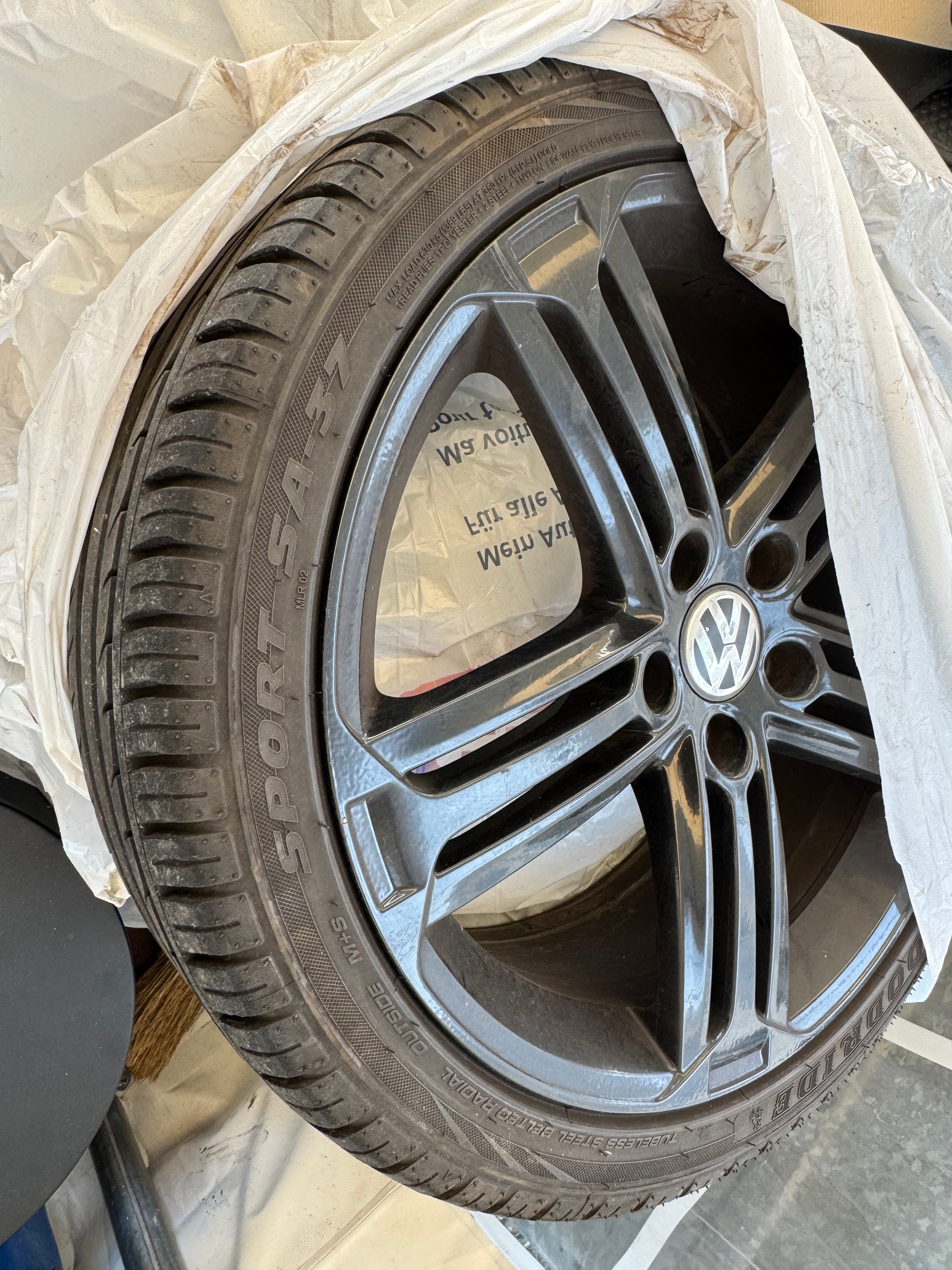 VW Golf 2.0 TFSI GTI-image-10