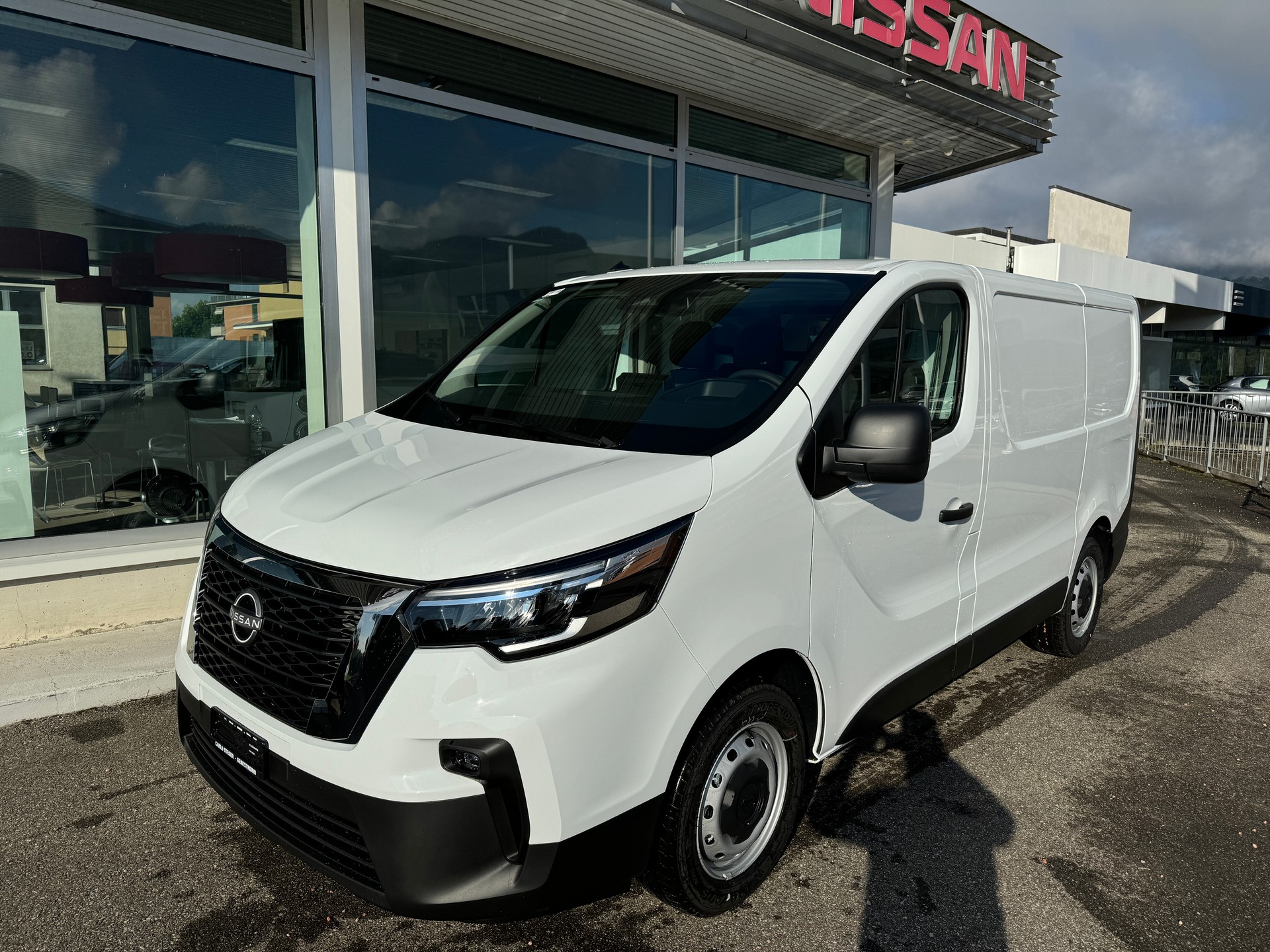 NISSAN Primastar dCi 130 3.0 L1H1 Acenta-image-2