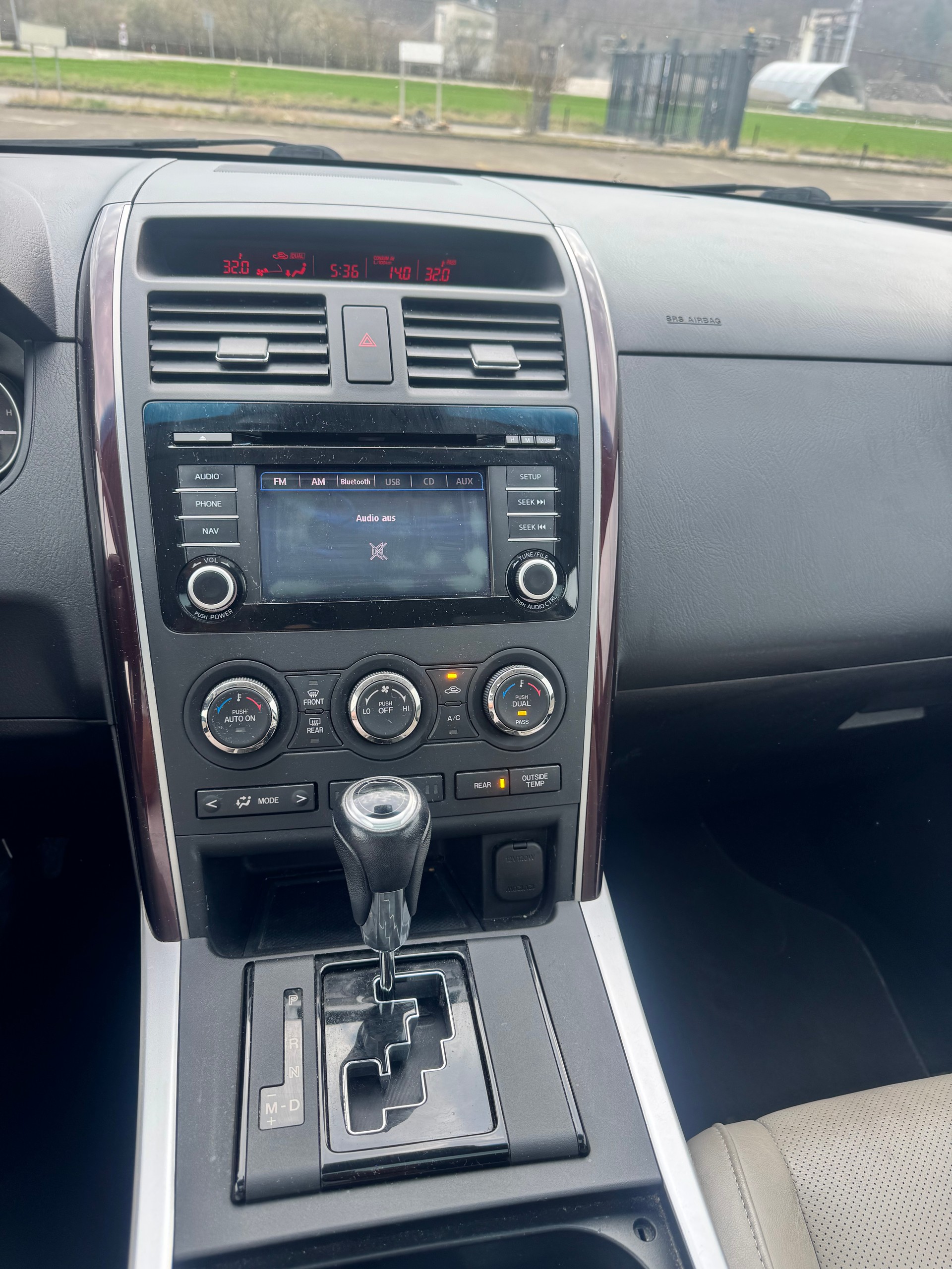 MAZDA CX-9 3.7 V6 Revolution Automatic-image-13