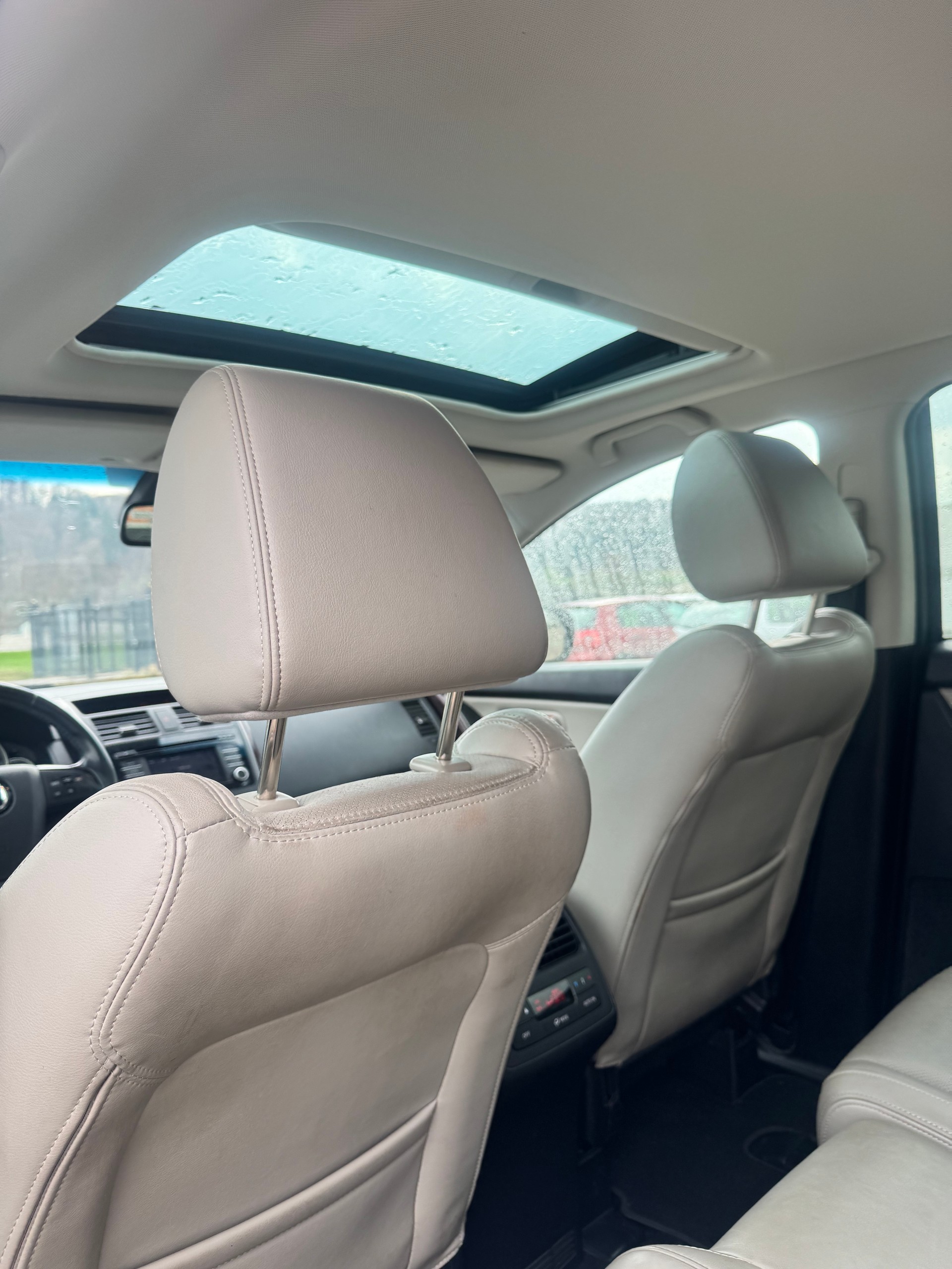 MAZDA CX-9 3.7 V6 Revolution Automatic-image-10