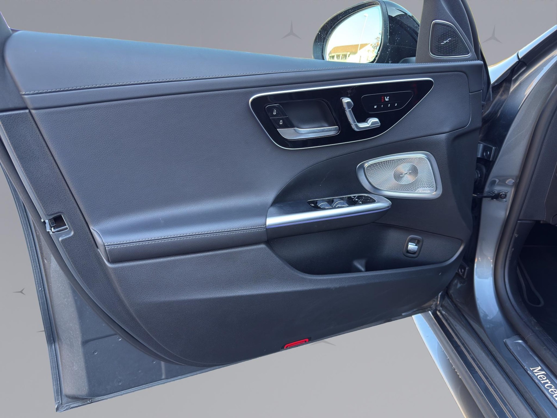 MERCEDES-BENZ C 300 Avantgarde 4matic Kombi-image-21