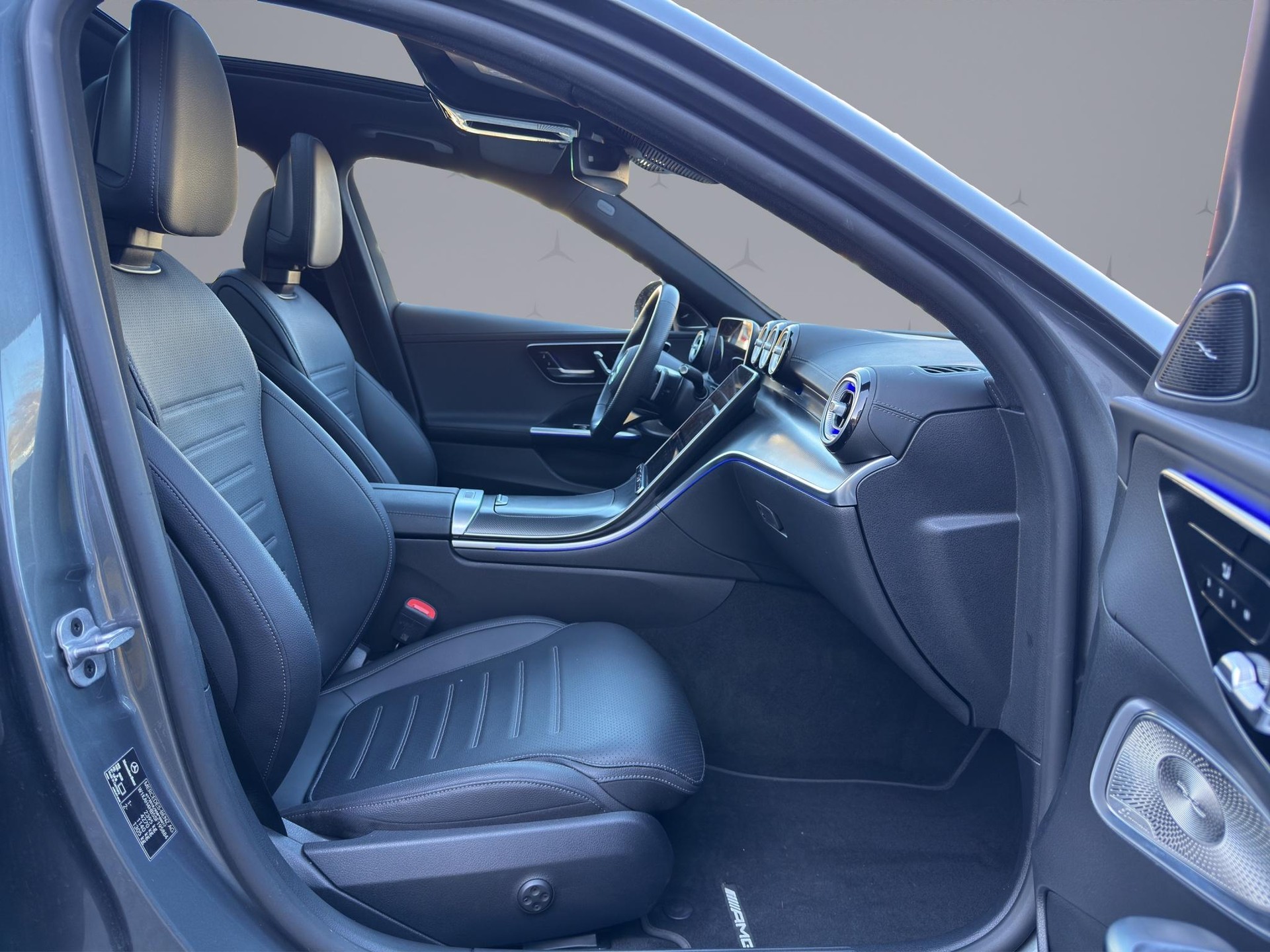 MERCEDES-BENZ C 300 Avantgarde 4matic Kombi-image-16