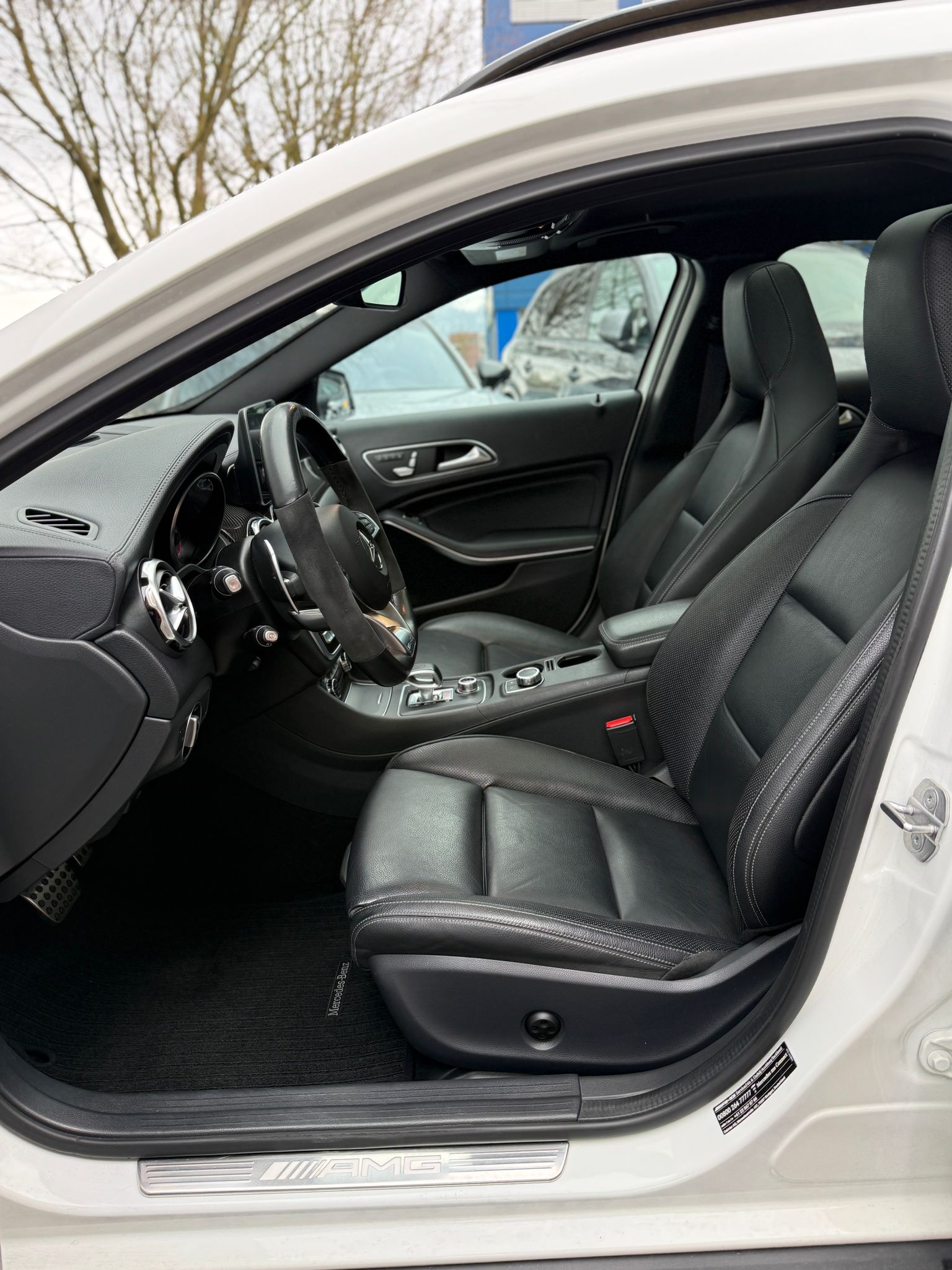 MERCEDES-BENZ GLA 45 AMG 4m-image-10