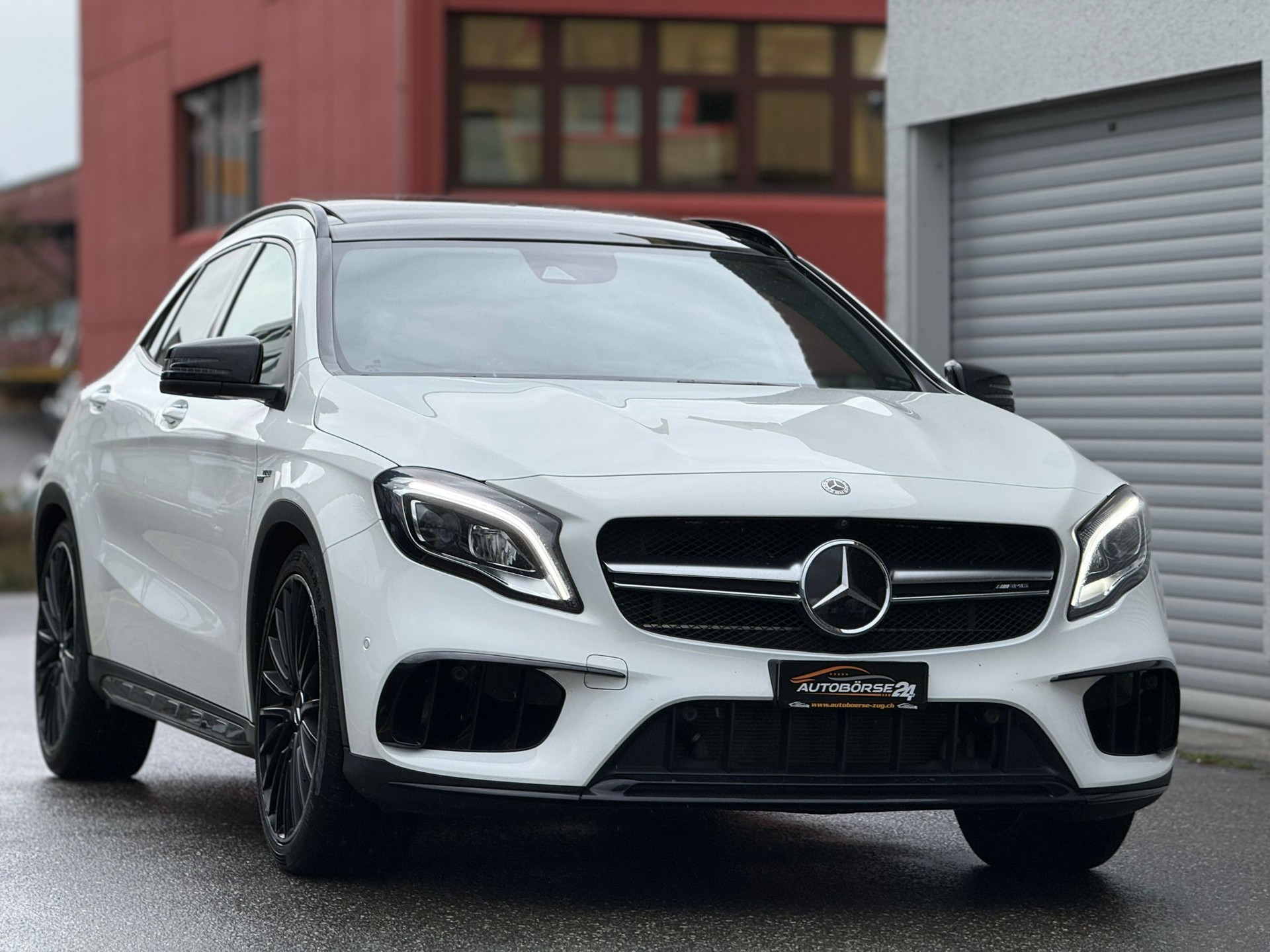 MERCEDES-BENZ GLA 45 AMG 4m-image-1