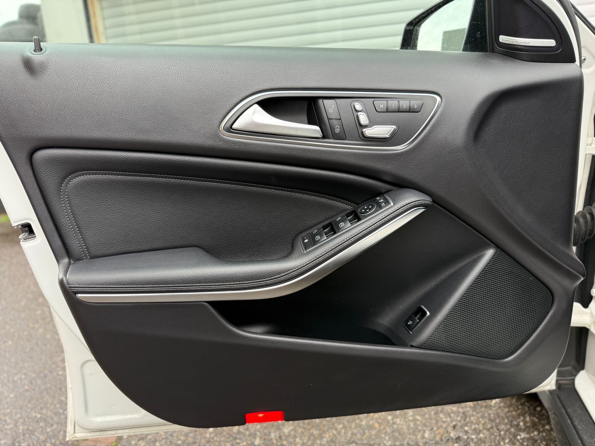 MERCEDES-BENZ GLA 45 AMG 4m-image-8