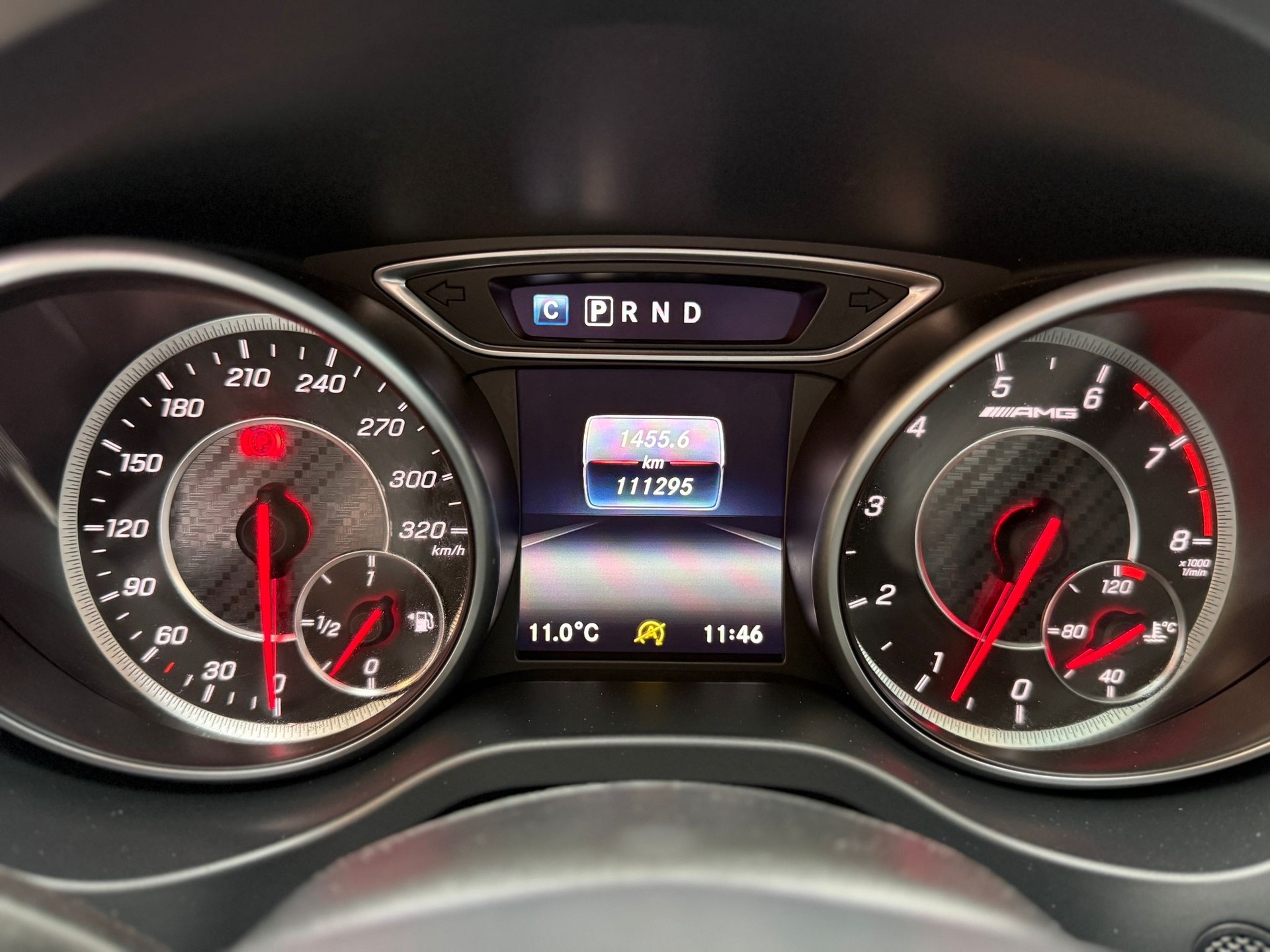 MERCEDES-BENZ GLA 45 AMG 4m-image-16