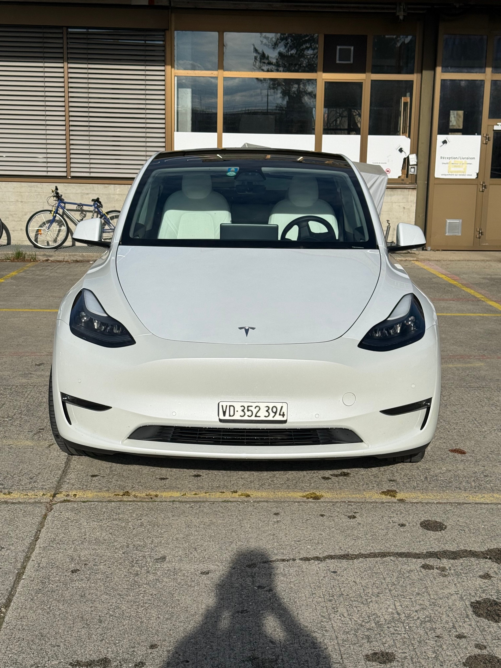 TESLA Model Y Long Range-image-4