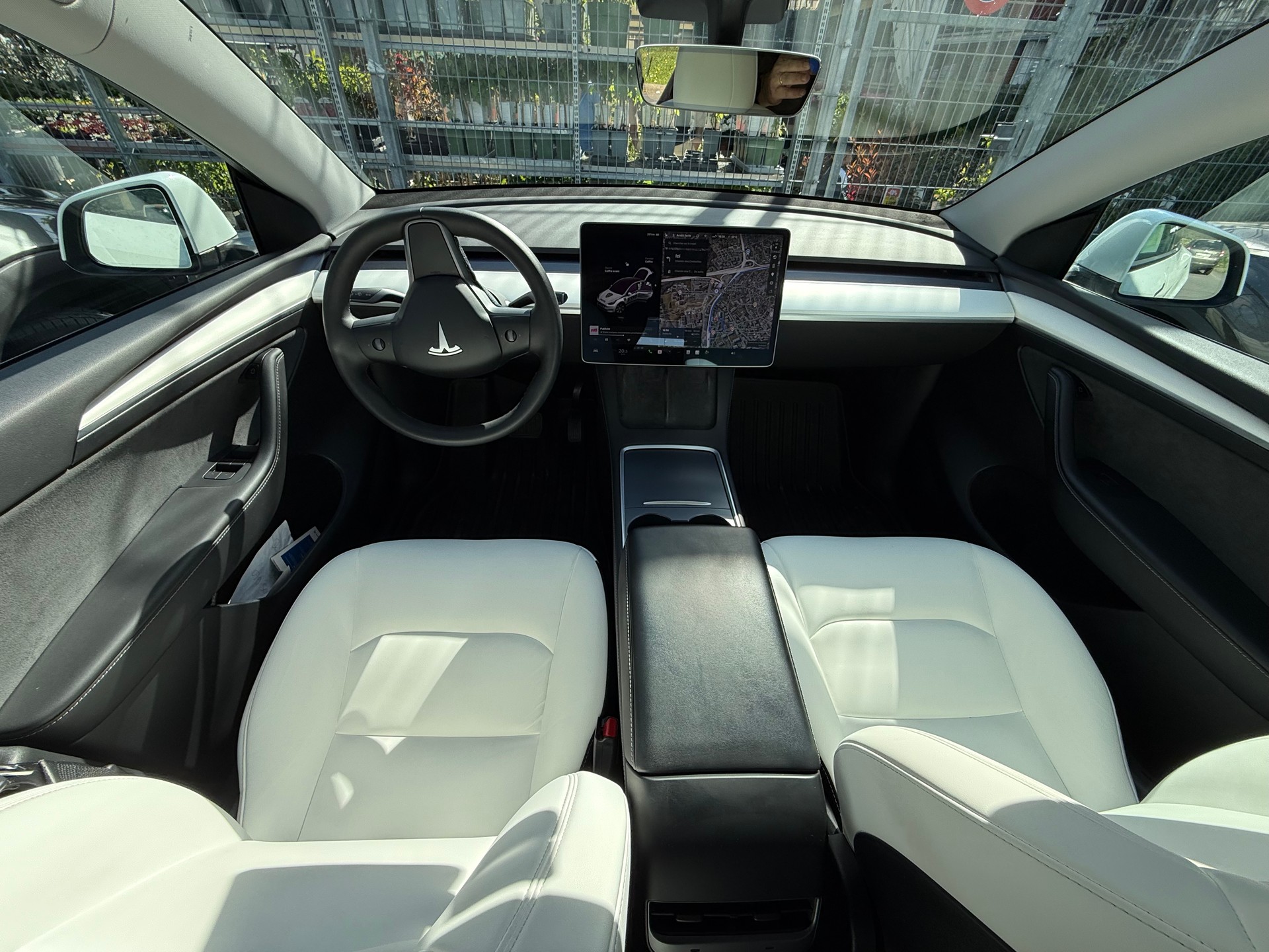 TESLA Model Y Long Range-image-1