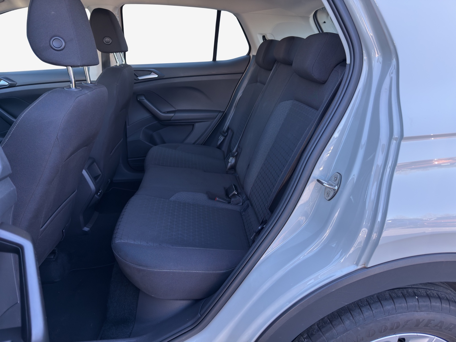 VW T-Cross 1.0 TSI Life DSG-image-11