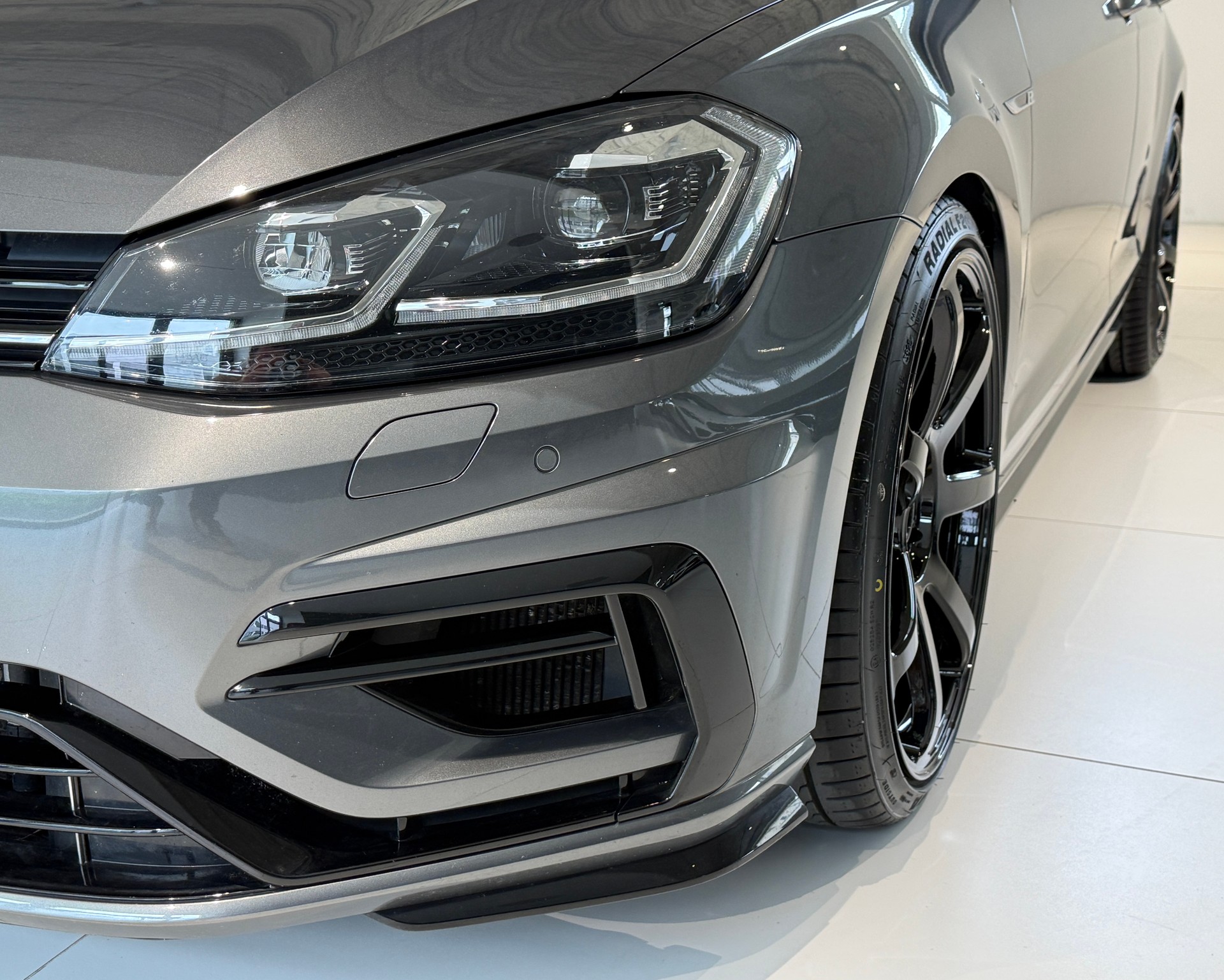 VW Golf 2.0 TSI R 4Motion DSG ***FACELIFT 310PS***H&R***OHNE OPF***PANORAMADACH***-image-3