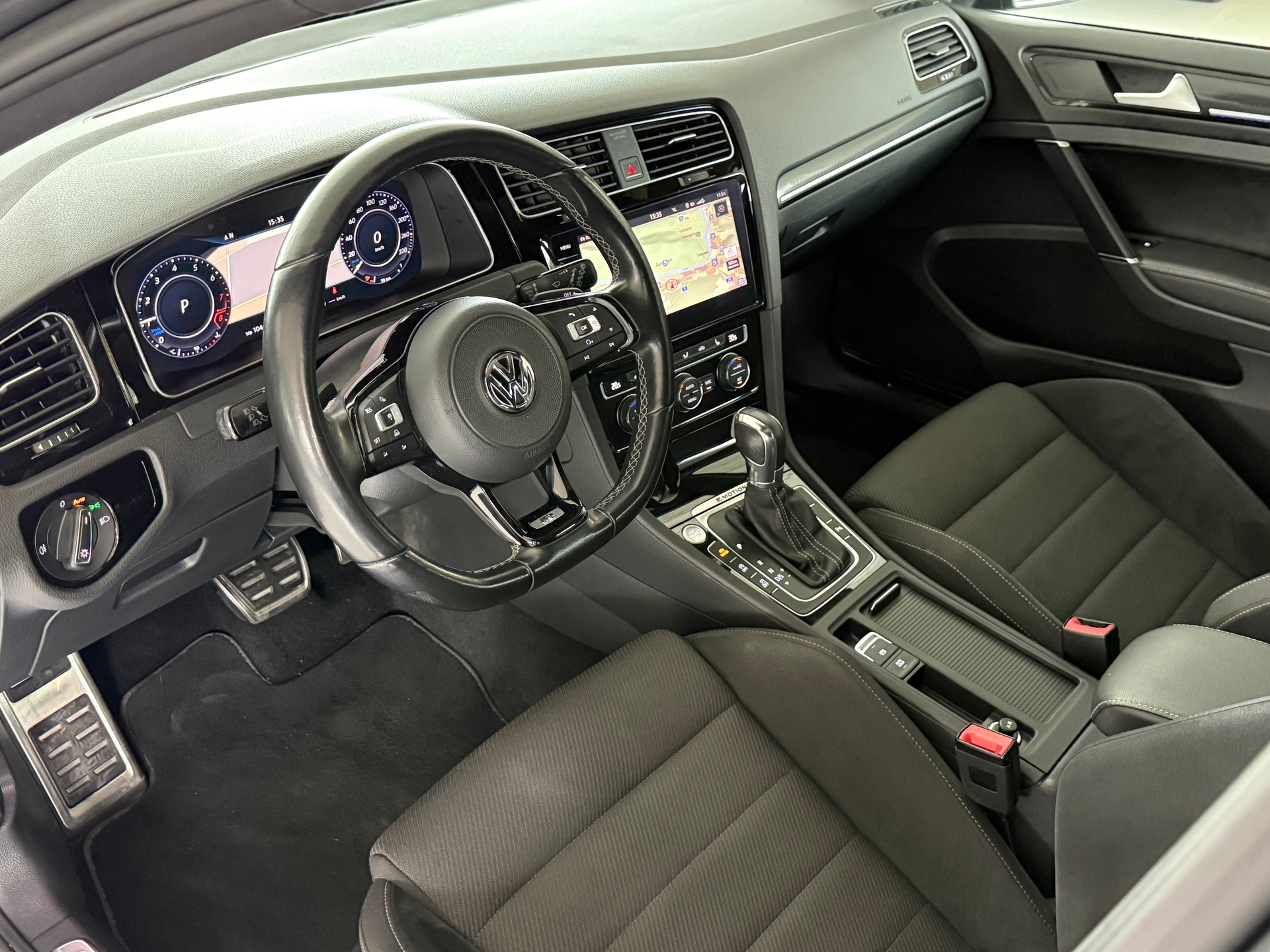 VW Golf 2.0 TSI R 4Motion DSG ***FACELIFT 310PS***H&R***OHNE OPF***PANORAMADACH***-image-8
