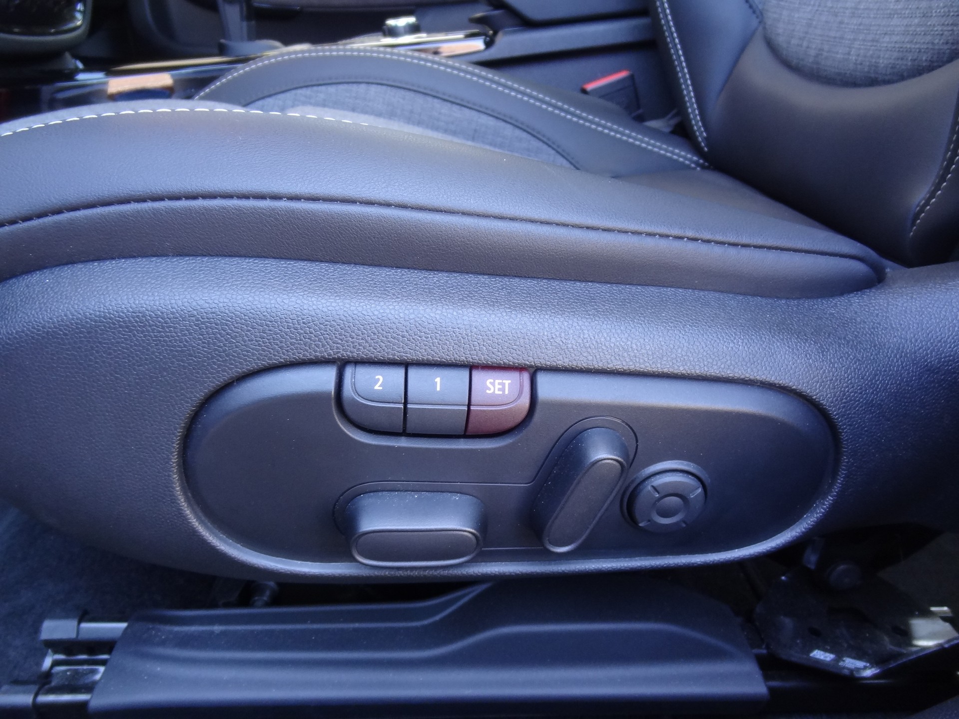 MINI Clubman Cooper Steptronic DKG-image-7