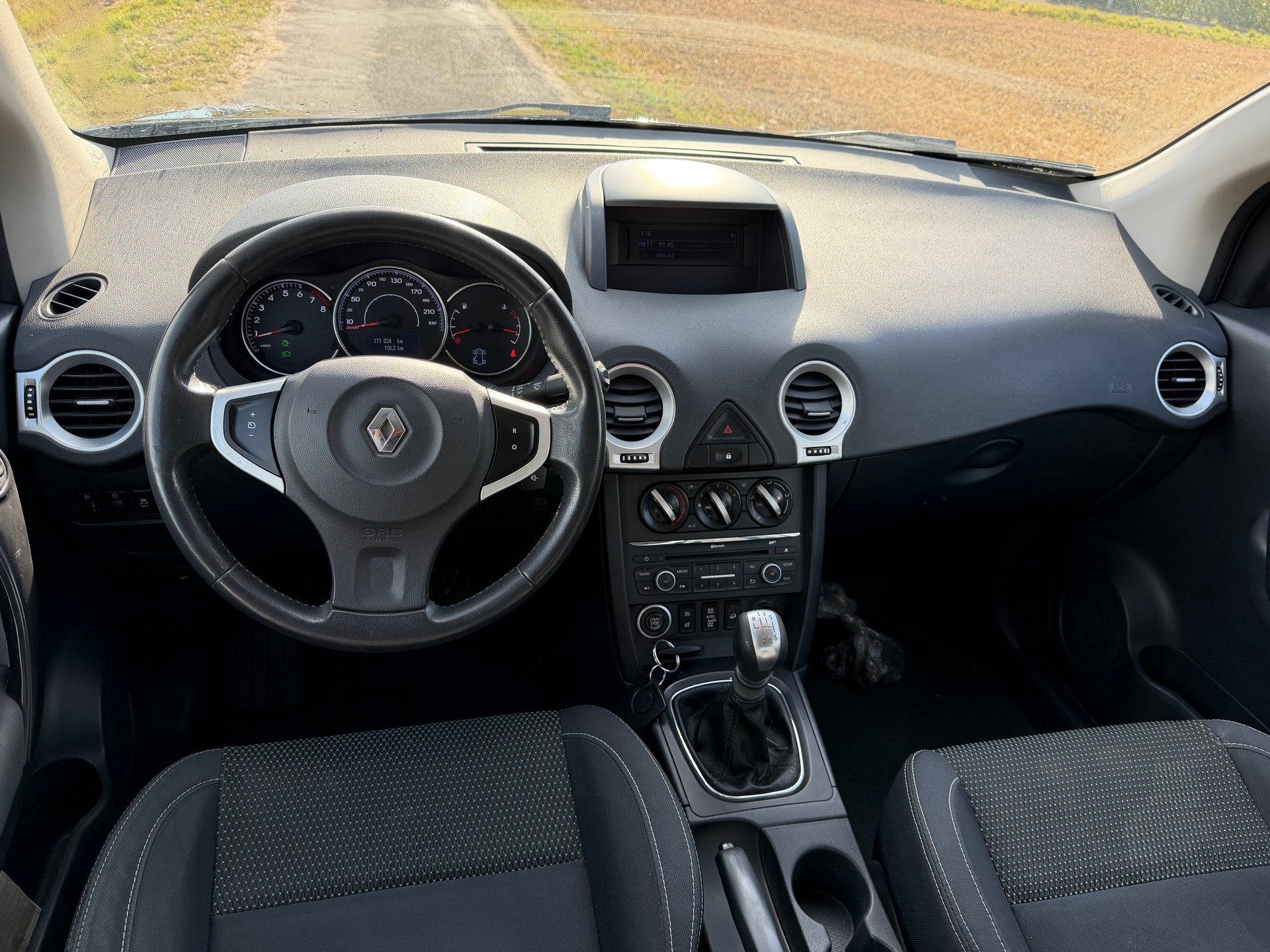 RENAULT Koleos 2.5 Swiss Edition 4x4-image-6