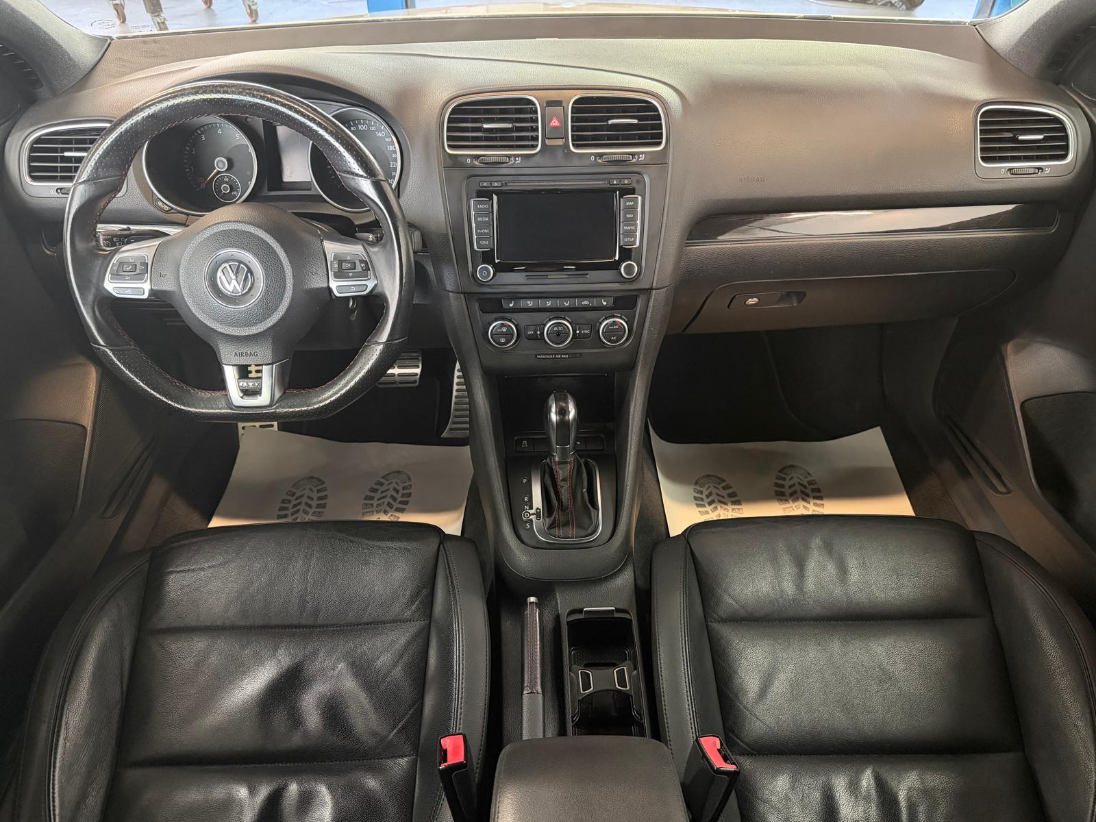 VW Golf Cabrio 2.0 TSI GTI DSG-image-23