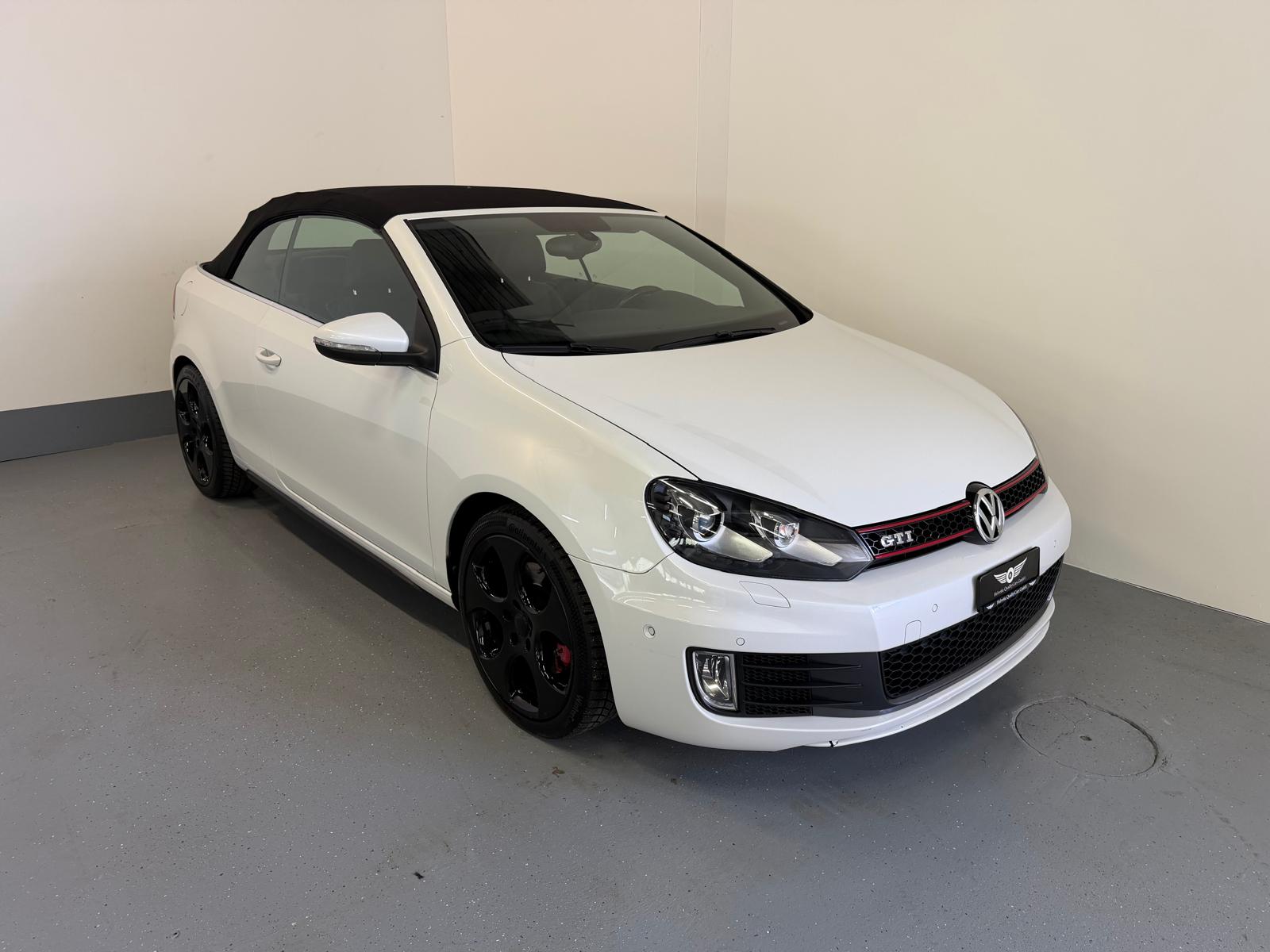 VW Golf Cabrio 2.0 TSI GTI DSG-image-12