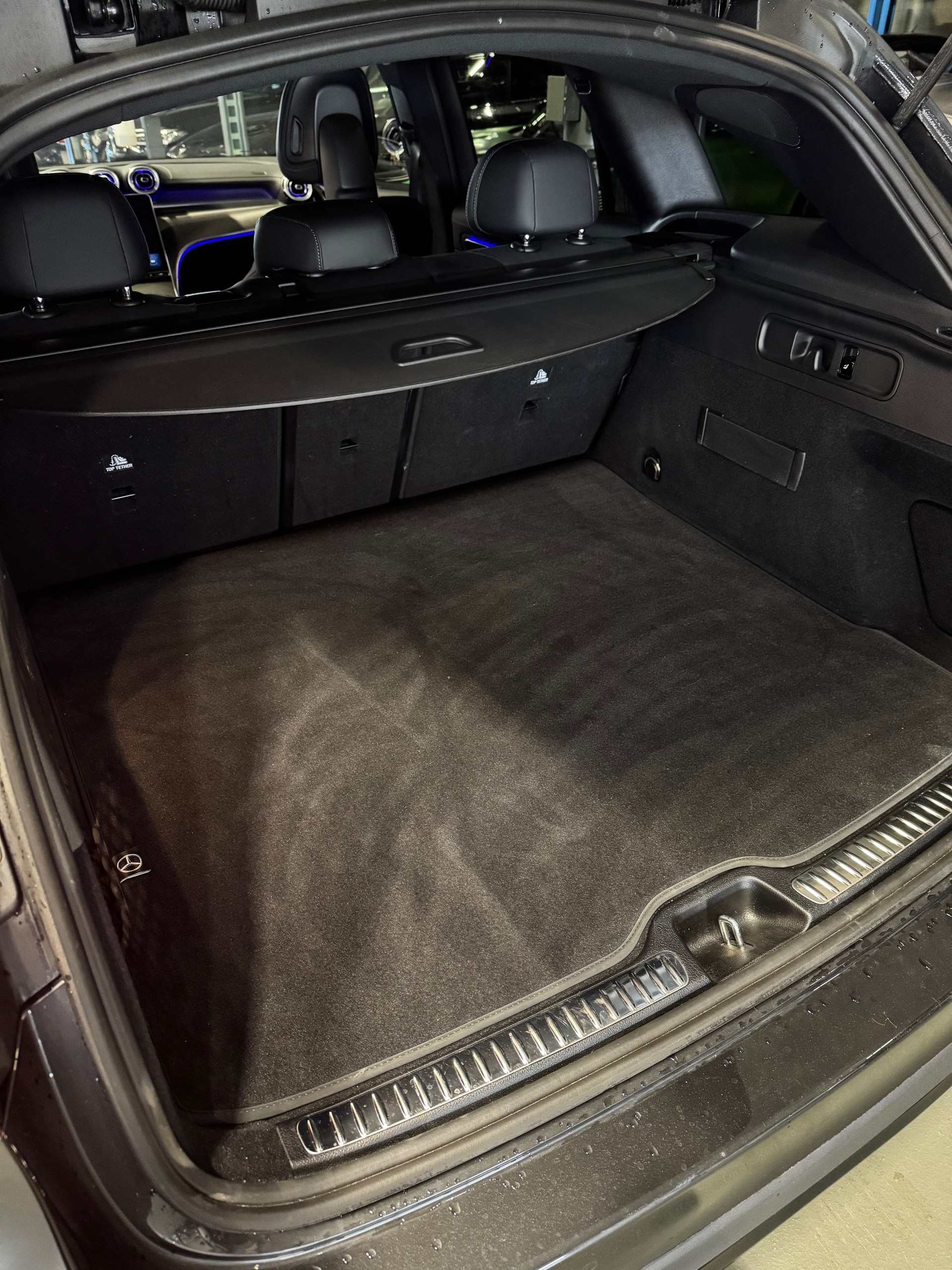 MERCEDES-BENZ GLC 200 4Matic AMG Line-image-12