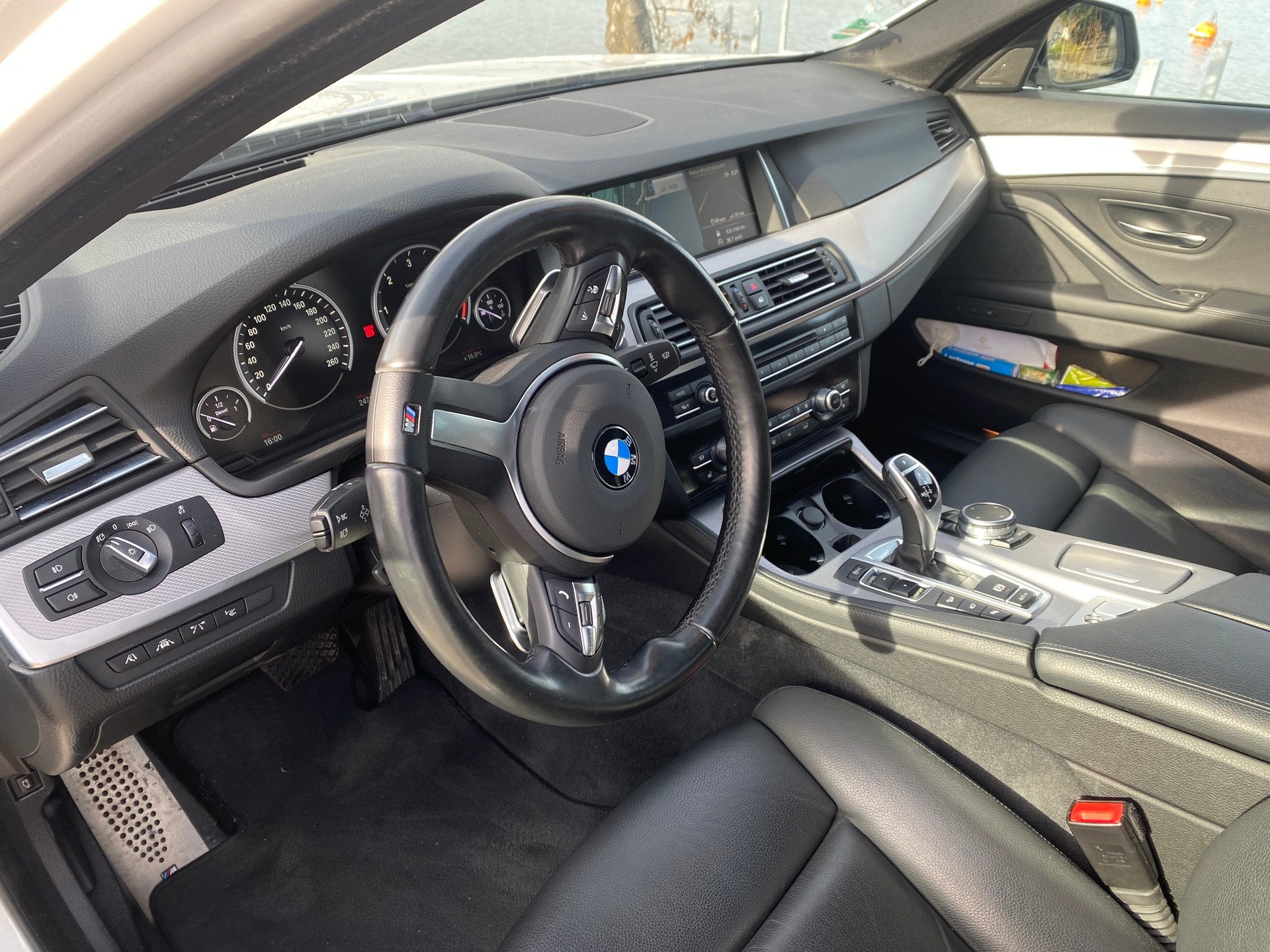 BMW 535d xDrive M-Sport Line-image-4