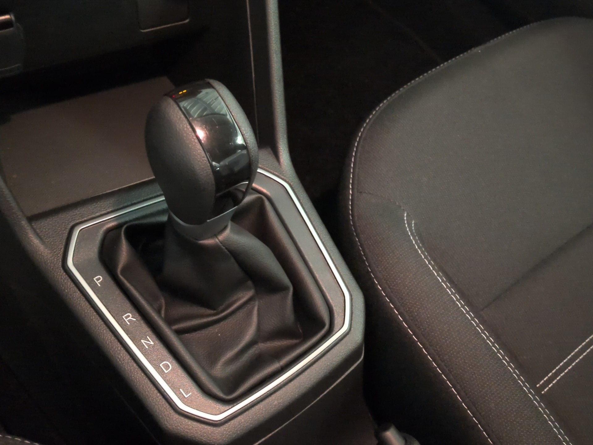 DACIA Sandero TCe 90 Expression CVT-image-11