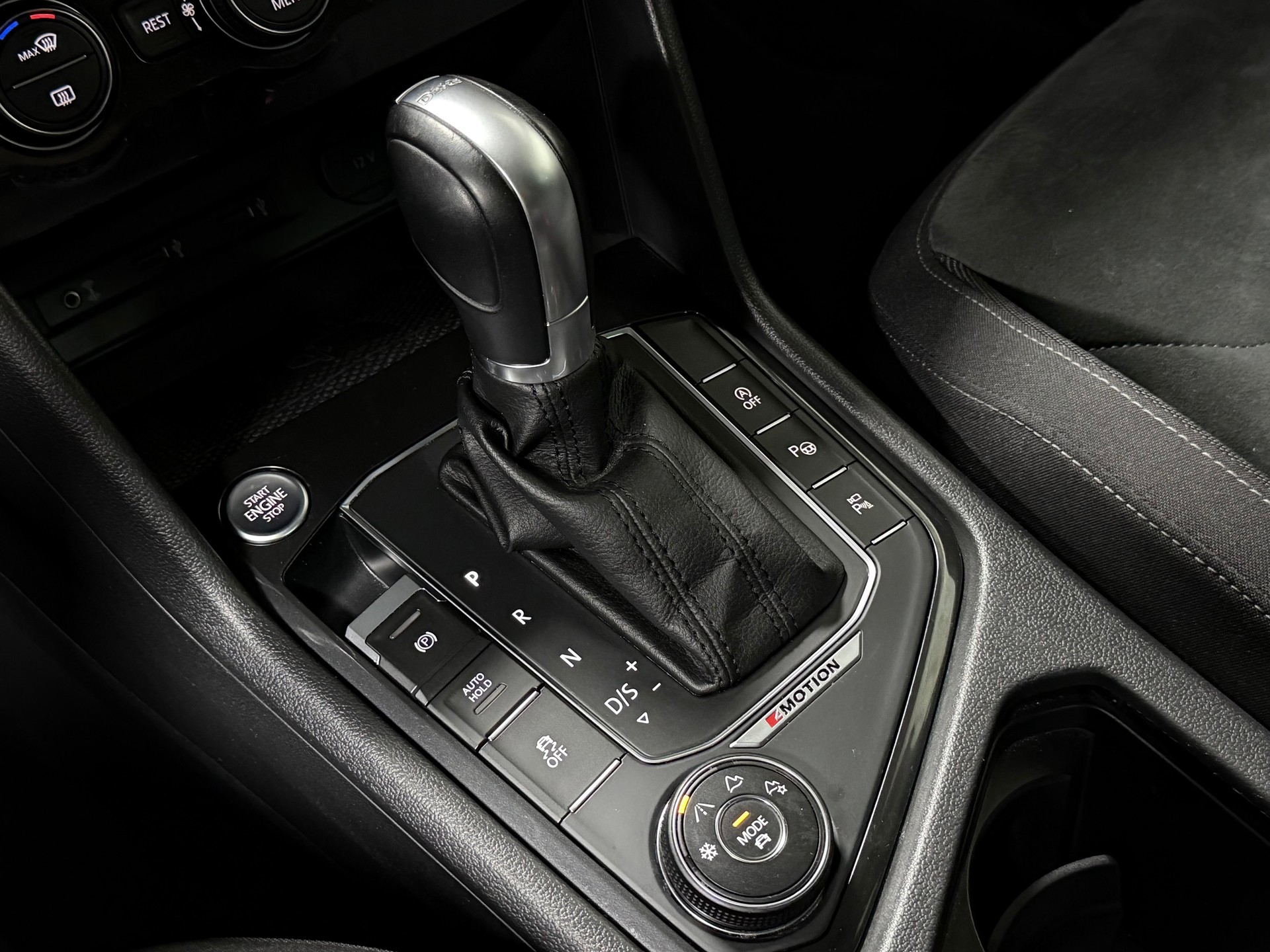 VW Tiguan 2.0TSI Highline 4Motion DSG-image-15