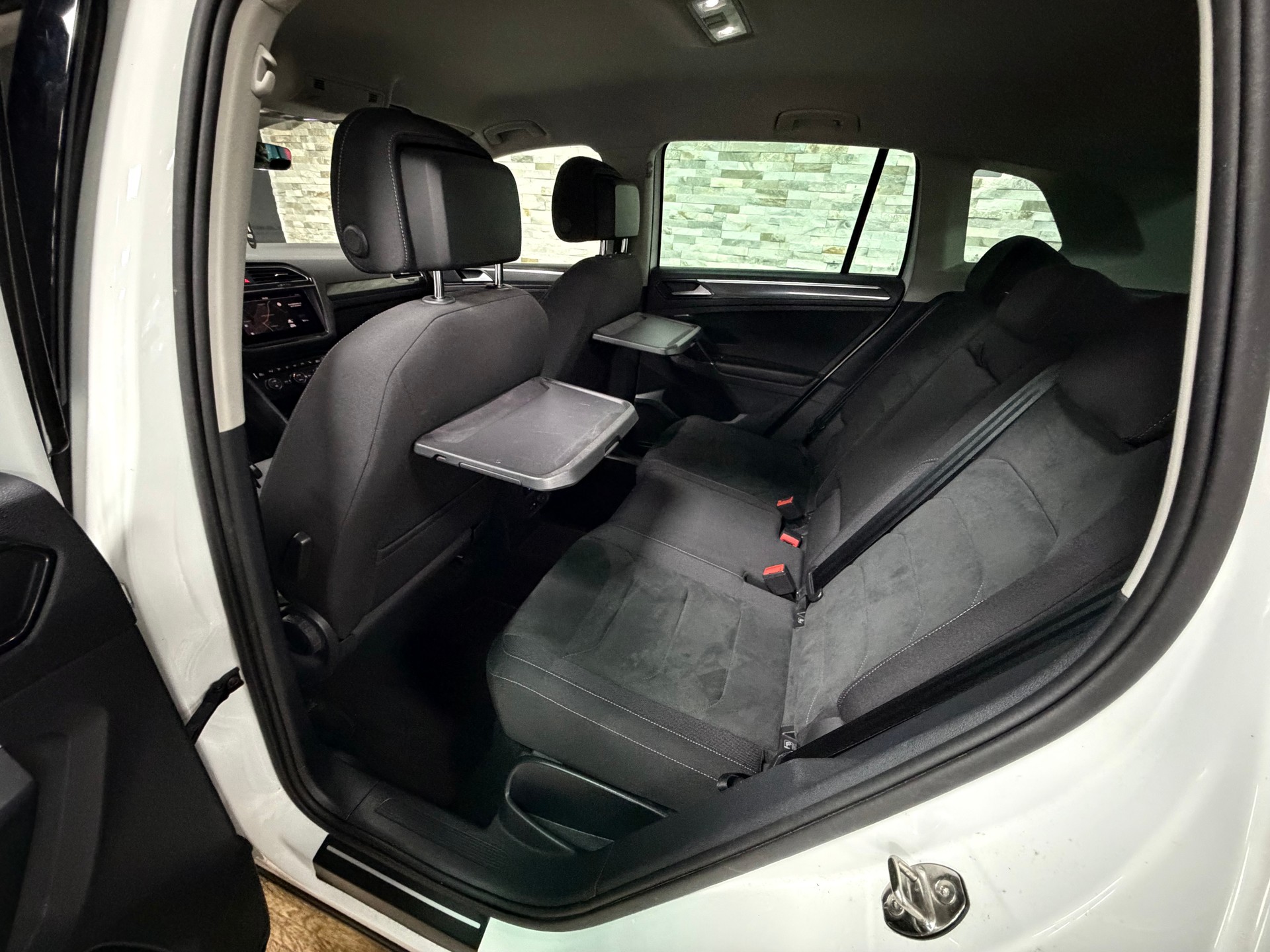 VW Tiguan 2.0TSI Highline 4Motion DSG-image-24