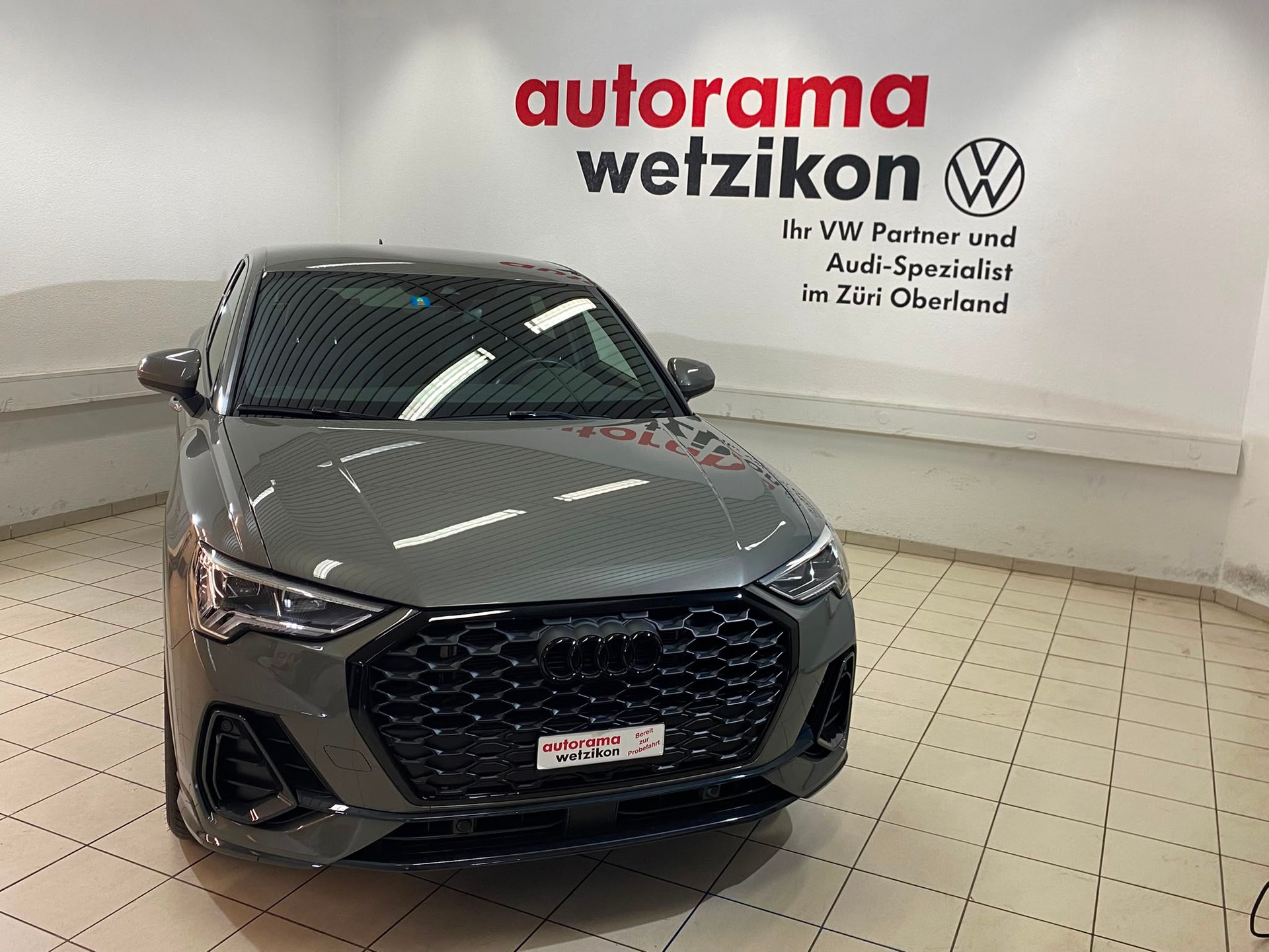 AUDI Q3 Sportback 35 TFSI Attraction S-tronic-image-1