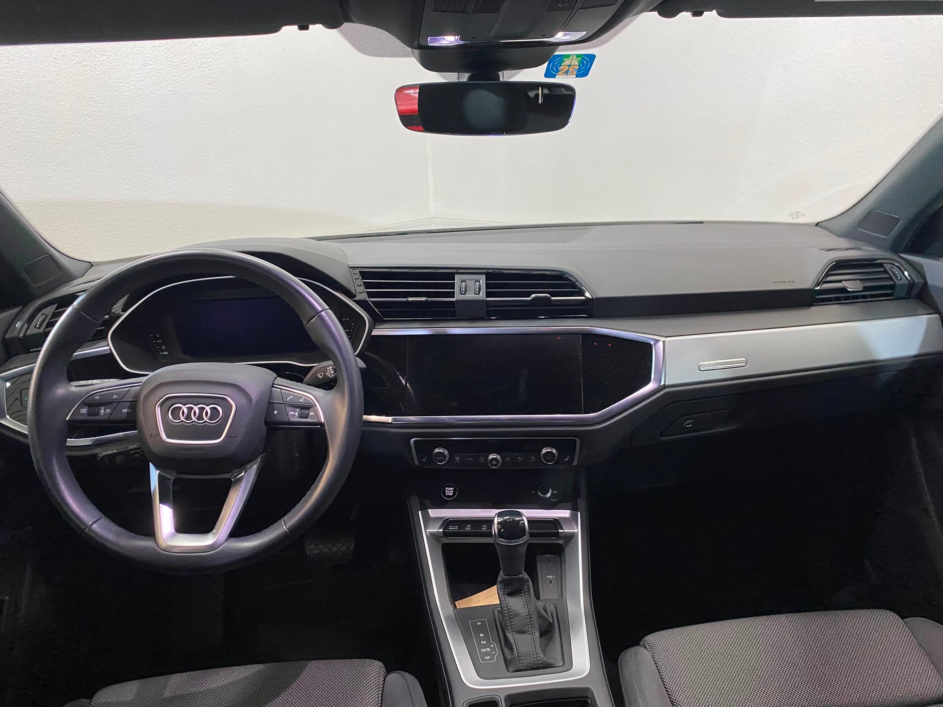 AUDI Q3 Sportback 35 TFSI Attraction S-tronic-image-7