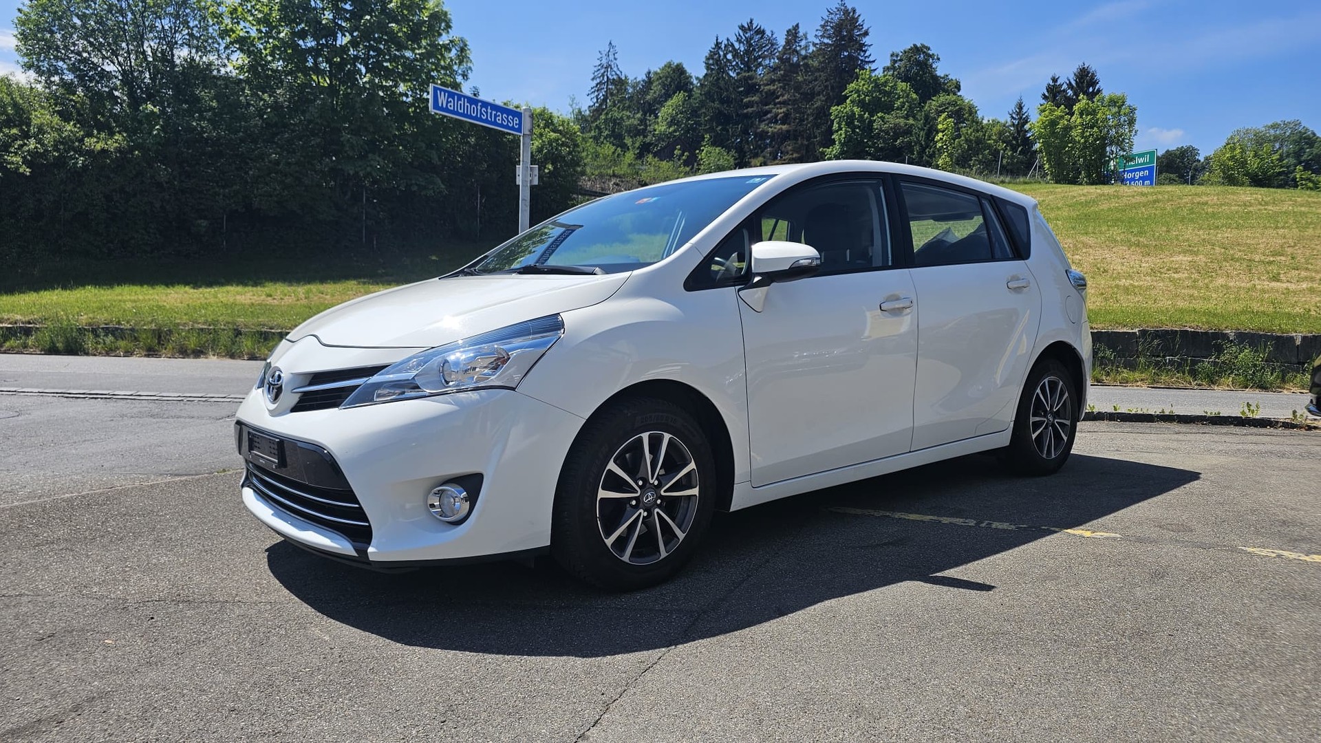 TOYOTA Verso 1.8 Sol-image-0