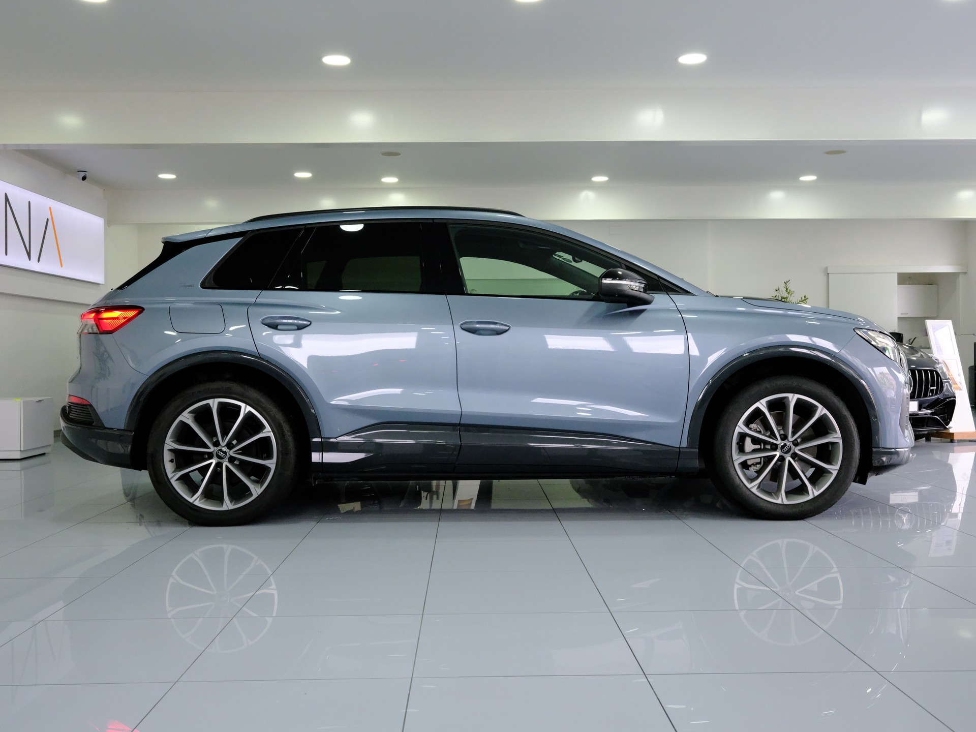 AUDI Q4 Sportback e-tron 45 quattro-image-7