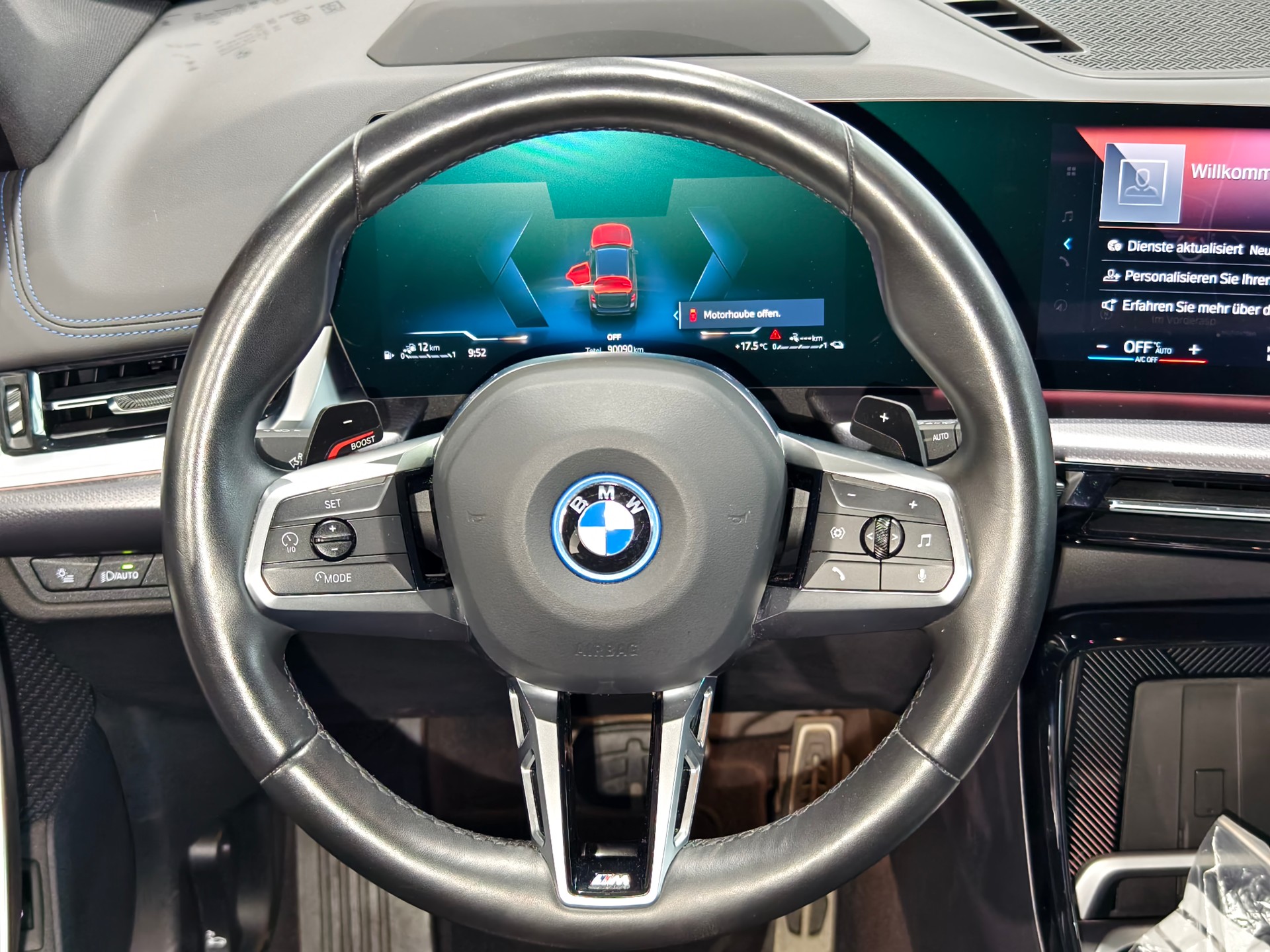 BMW X1 30e xDrive M-SSPORT CH FAHRZEUG-image-11