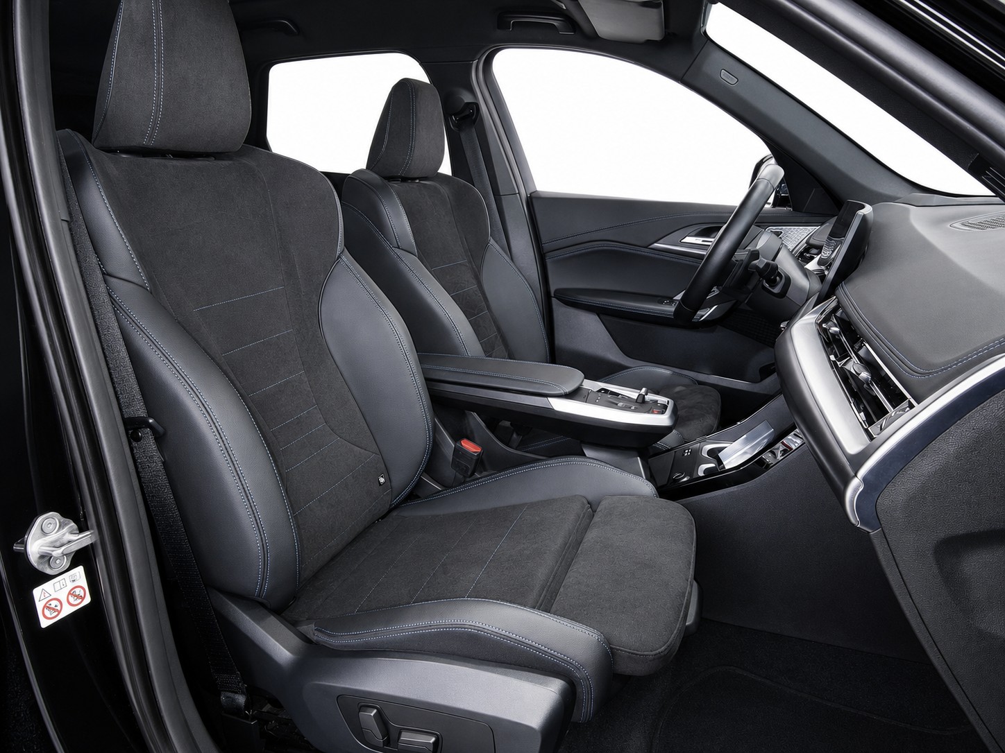 BMW X1 30e xDrive M-SSPORT CH FAHRZEUG-image-8