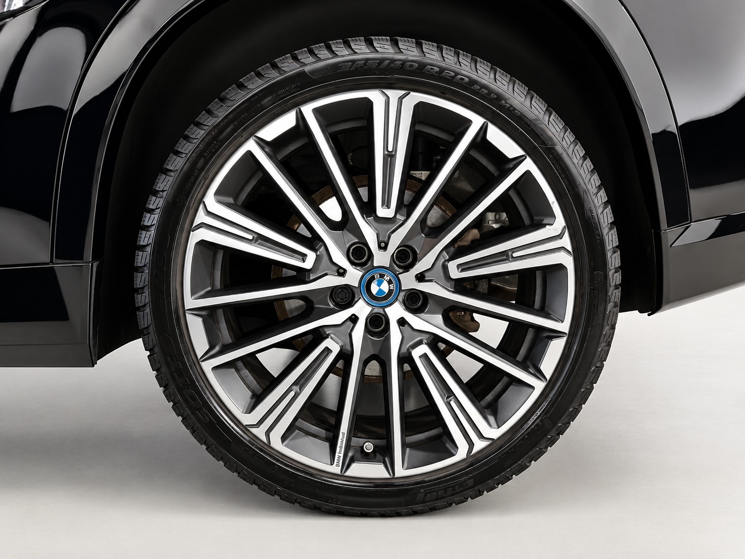BMW X1 30e xDrive M-SSPORT CH FAHRZEUG-image-30