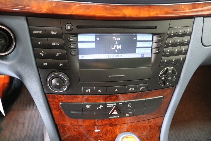 MERCEDES-BENZ E 320 Elégance Automatic-image-20