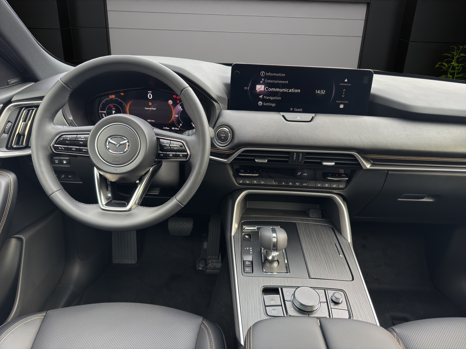 MAZDA CX-60 e-Skyactiv PHEV 327 AWD Homura Plus-image-9