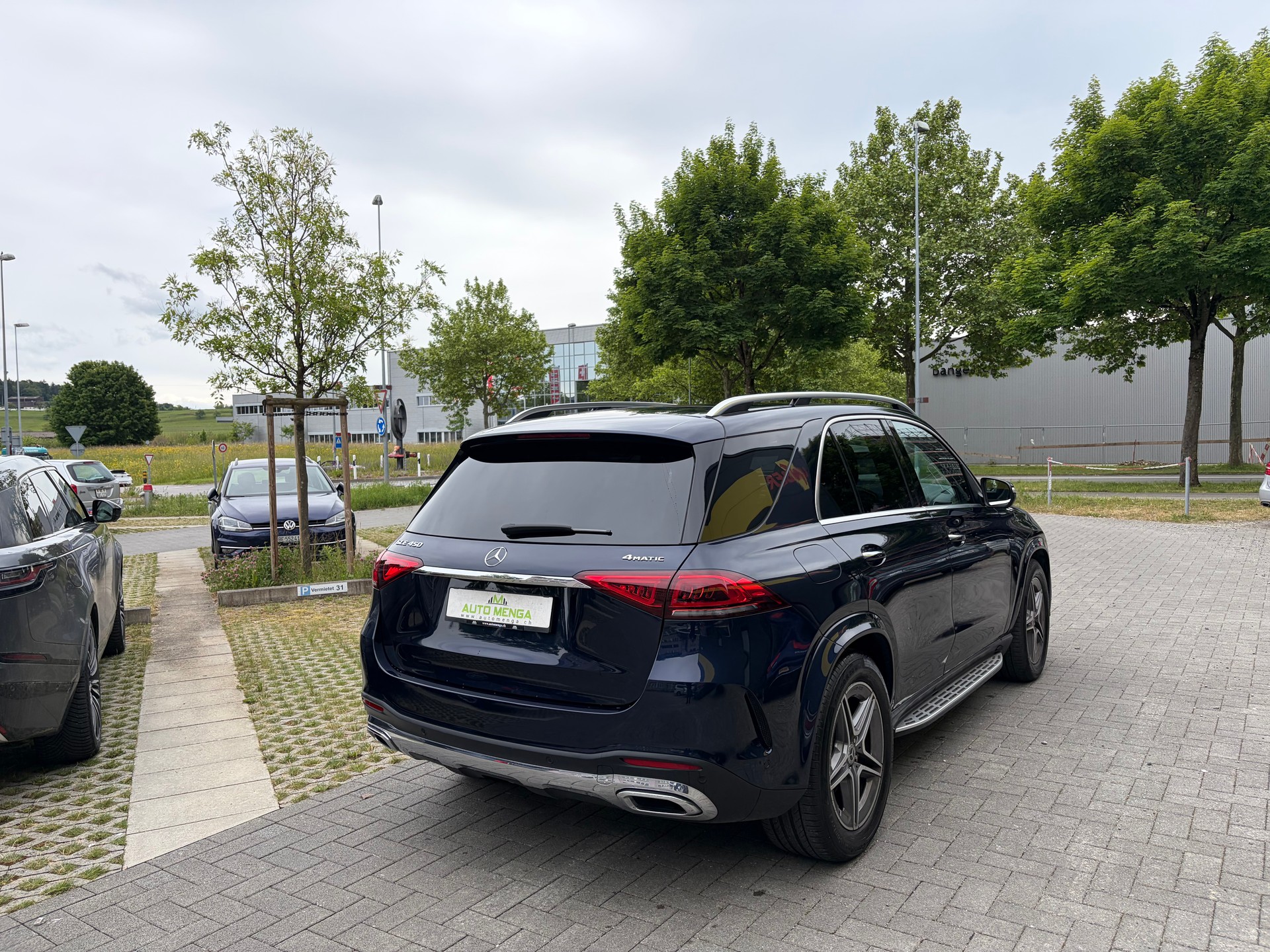 MERCEDES-BENZ GLE 450 4Matic AMG Line 9G-Tronic-image-4