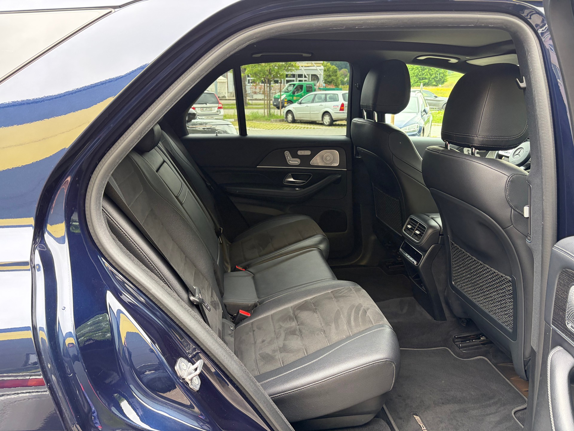 MERCEDES-BENZ GLE 450 4Matic AMG Line 9G-Tronic-image-12