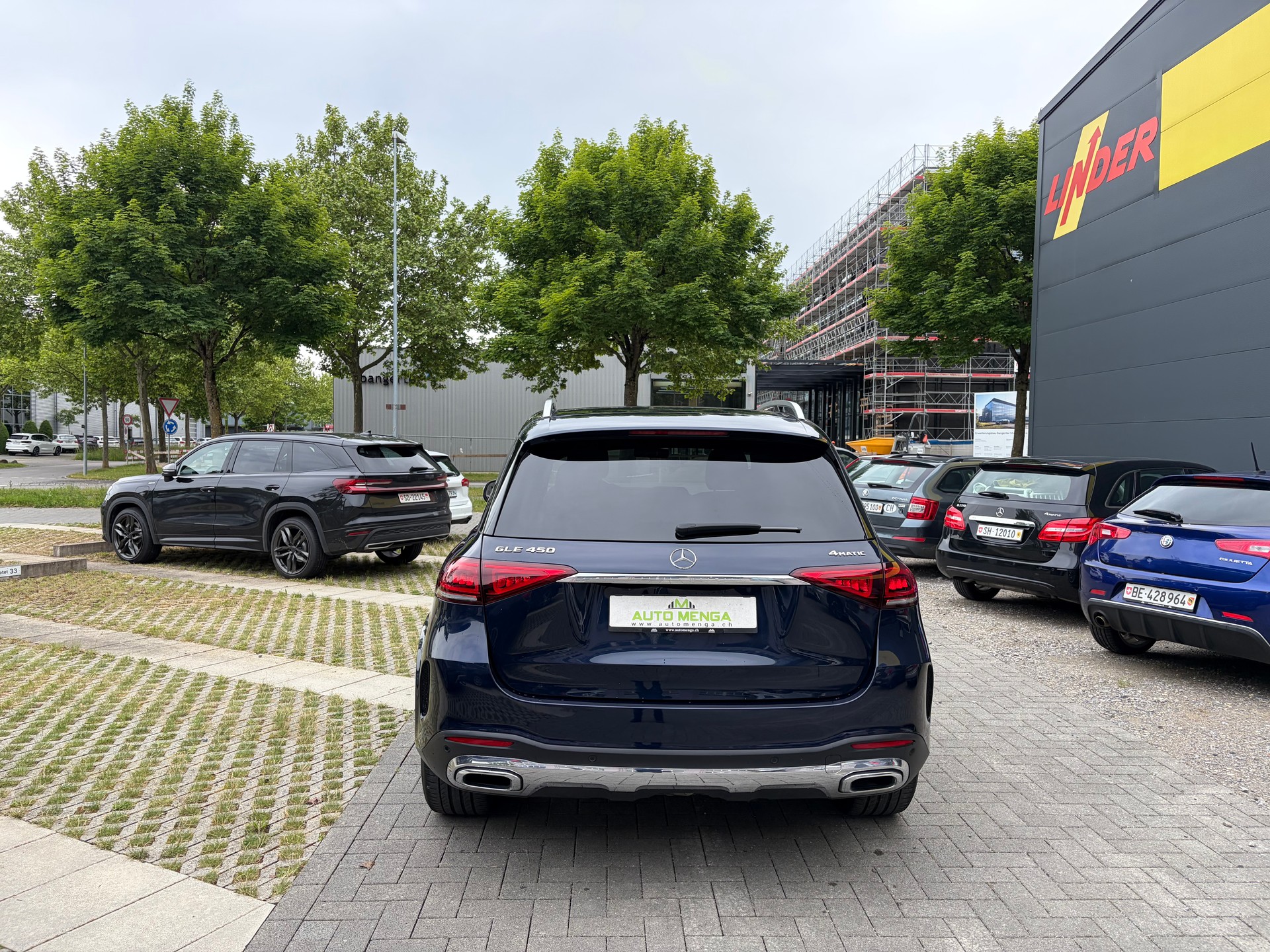 MERCEDES-BENZ GLE 450 4Matic AMG Line 9G-Tronic-image-5