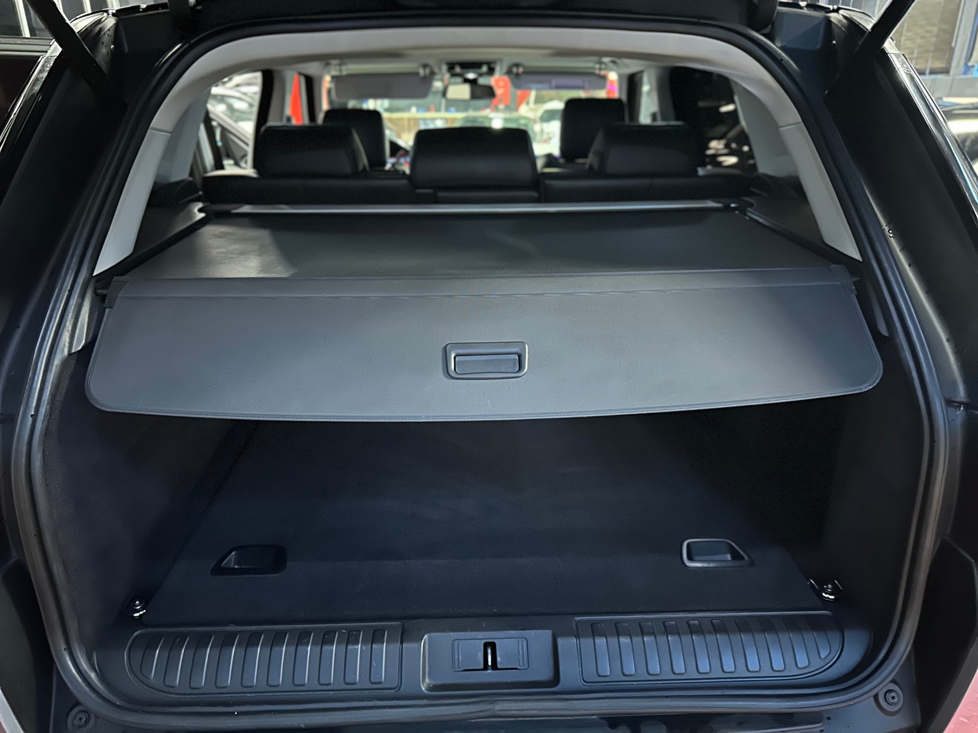 LAND ROVER Range Rover Sport 5.0 V8 SC HSE Dynamic / ** Frisch ab MFK & Service 2026 **-image-22