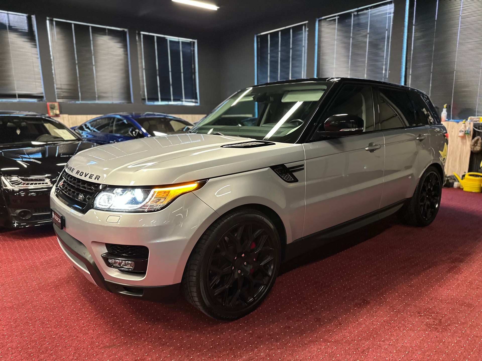 LAND ROVER Range Rover Sport 5.0 V8 SC HSE Dynamic / ** Frisch ab MFK & Service 2026 **-image-9
