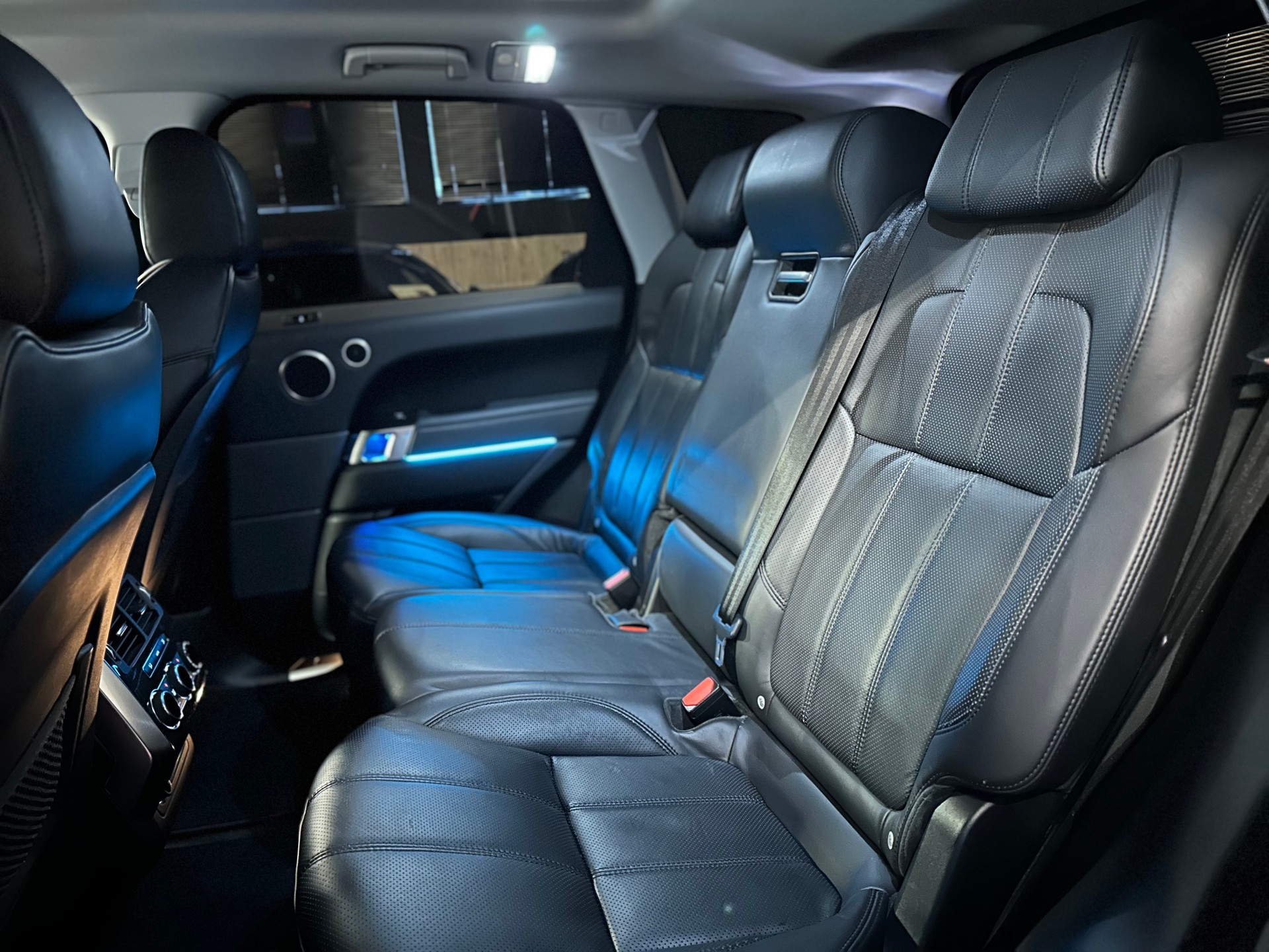 LAND ROVER Range Rover Sport 5.0 V8 SC HSE Dynamic / ** Frisch ab MFK & Service 2026 **-image-21