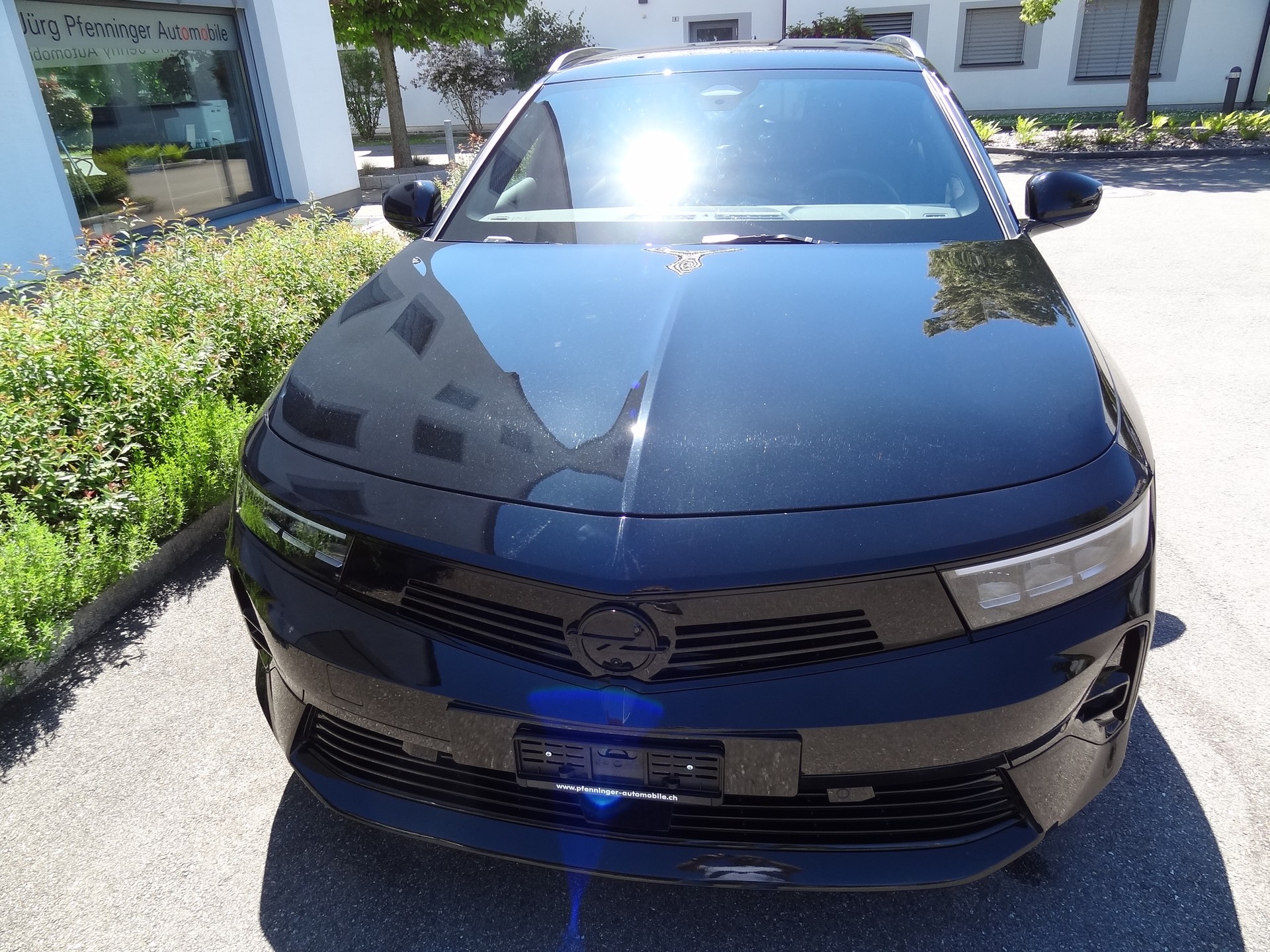 OPEL Astra Sports Tourer 1.6 PHEV Turbo Swiss Automatic-image-6
