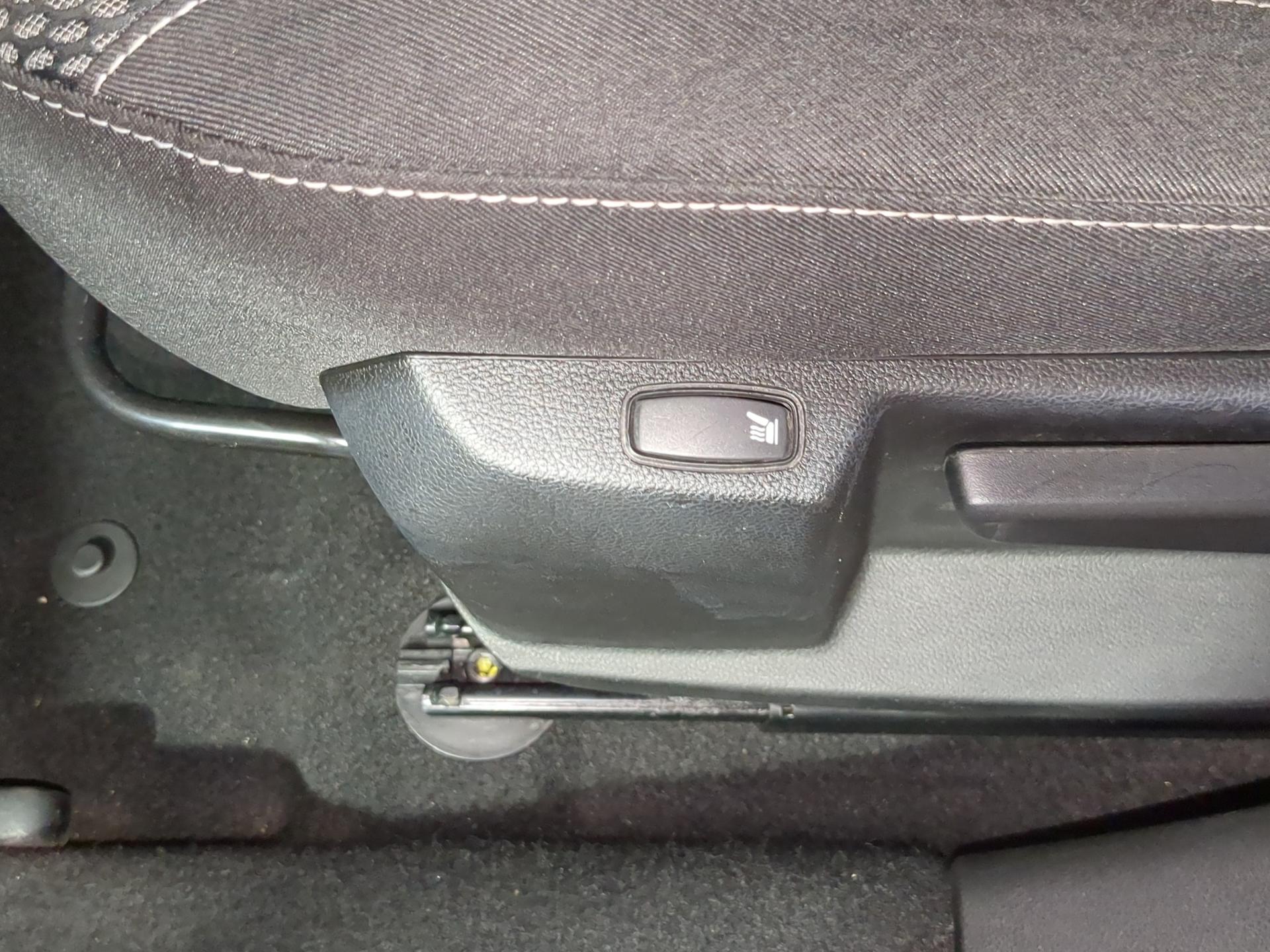 DACIA Duster TCe 150 Journey EDC 4x2-image-17