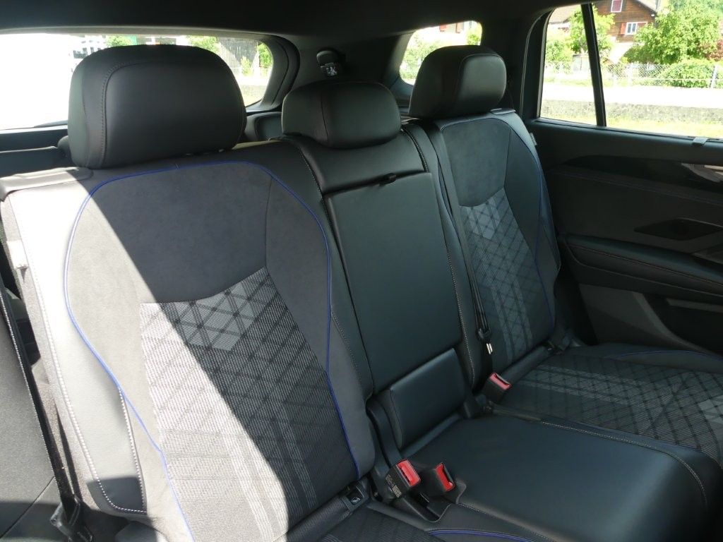 VW Tayron 2.0 TSI R-Line DSG 4Motion-image-12