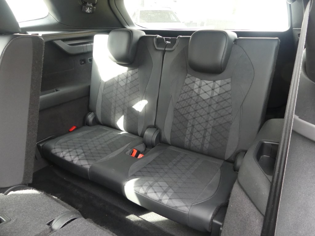 VW Tayron 2.0 TSI R-Line DSG 4Motion-image-14