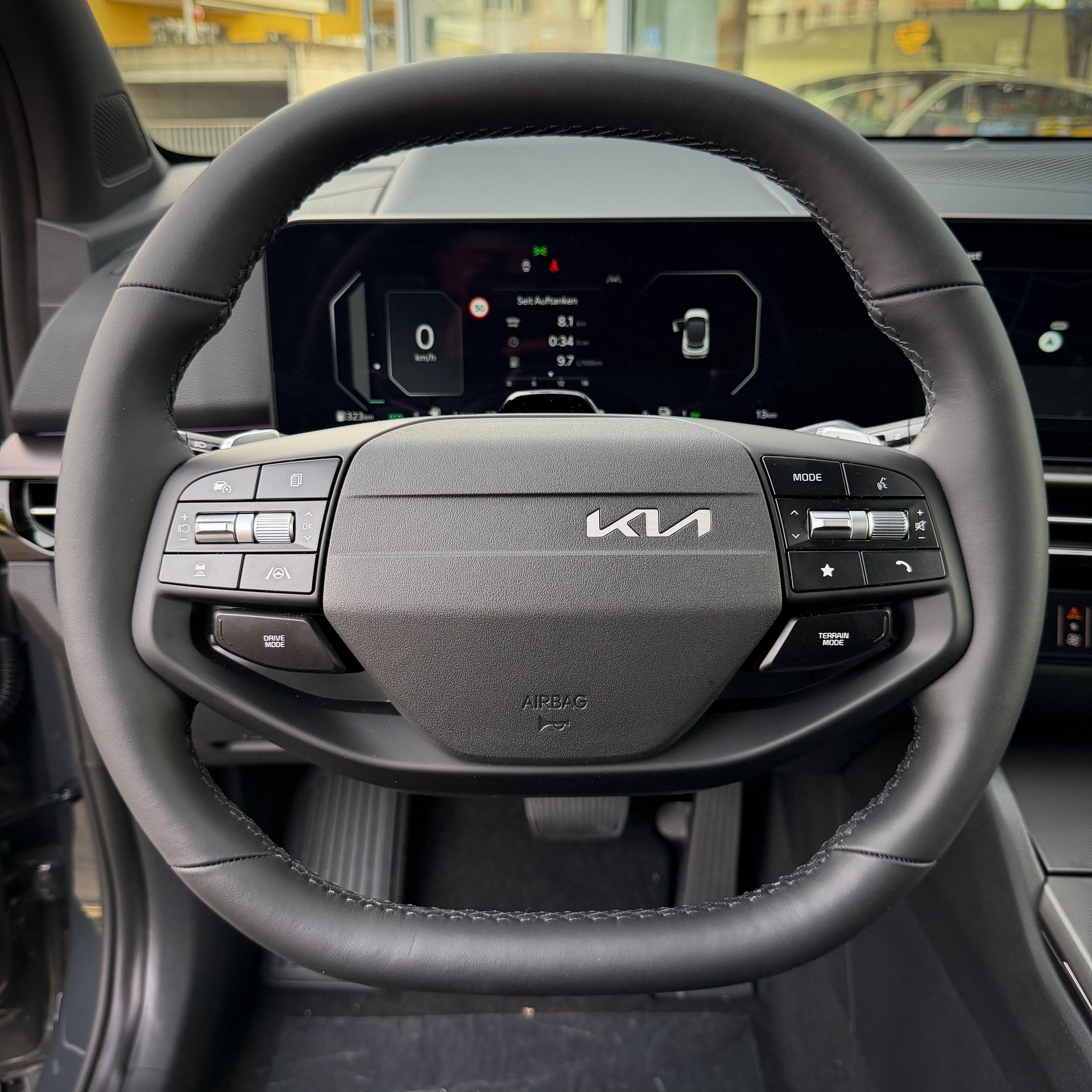 KIA Sportage 1.6 T-GDi Hybrid Black Edition-image-5