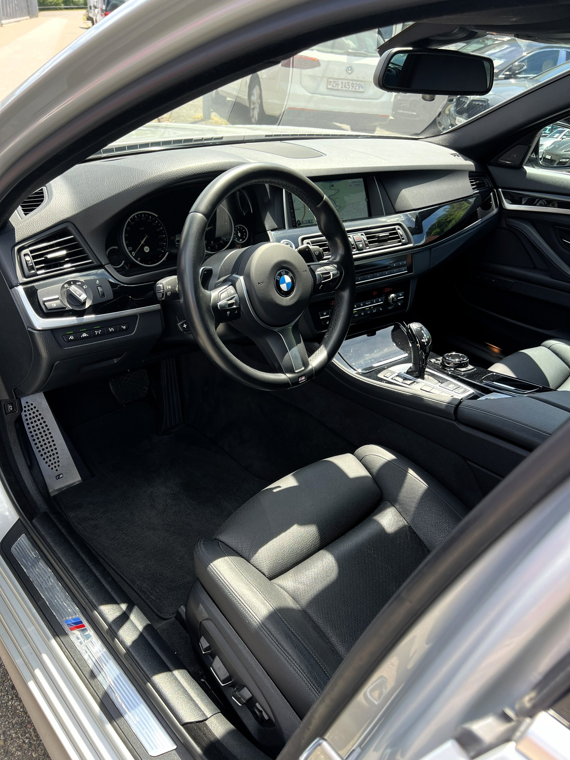 BMW 535d Touring xDrive Steptronic-image-15