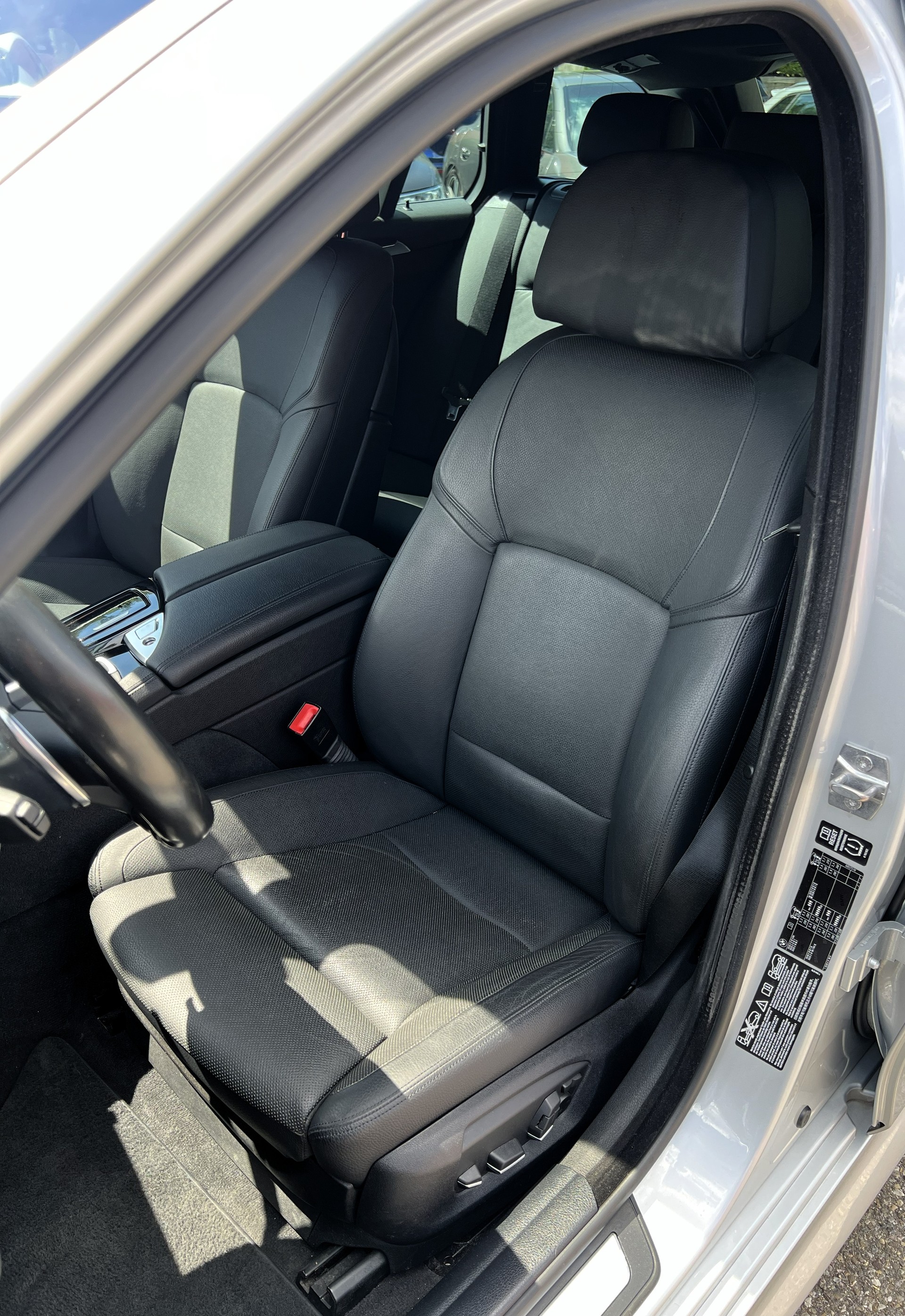 BMW 535d Touring xDrive Steptronic-image-16