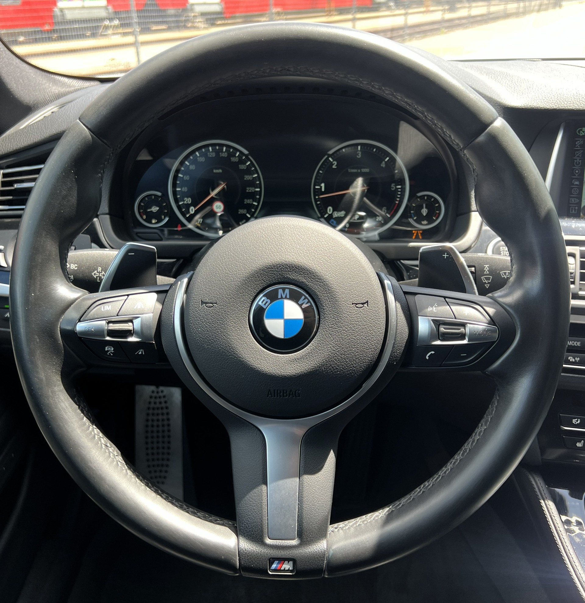 BMW 535d Touring xDrive Steptronic-image-28