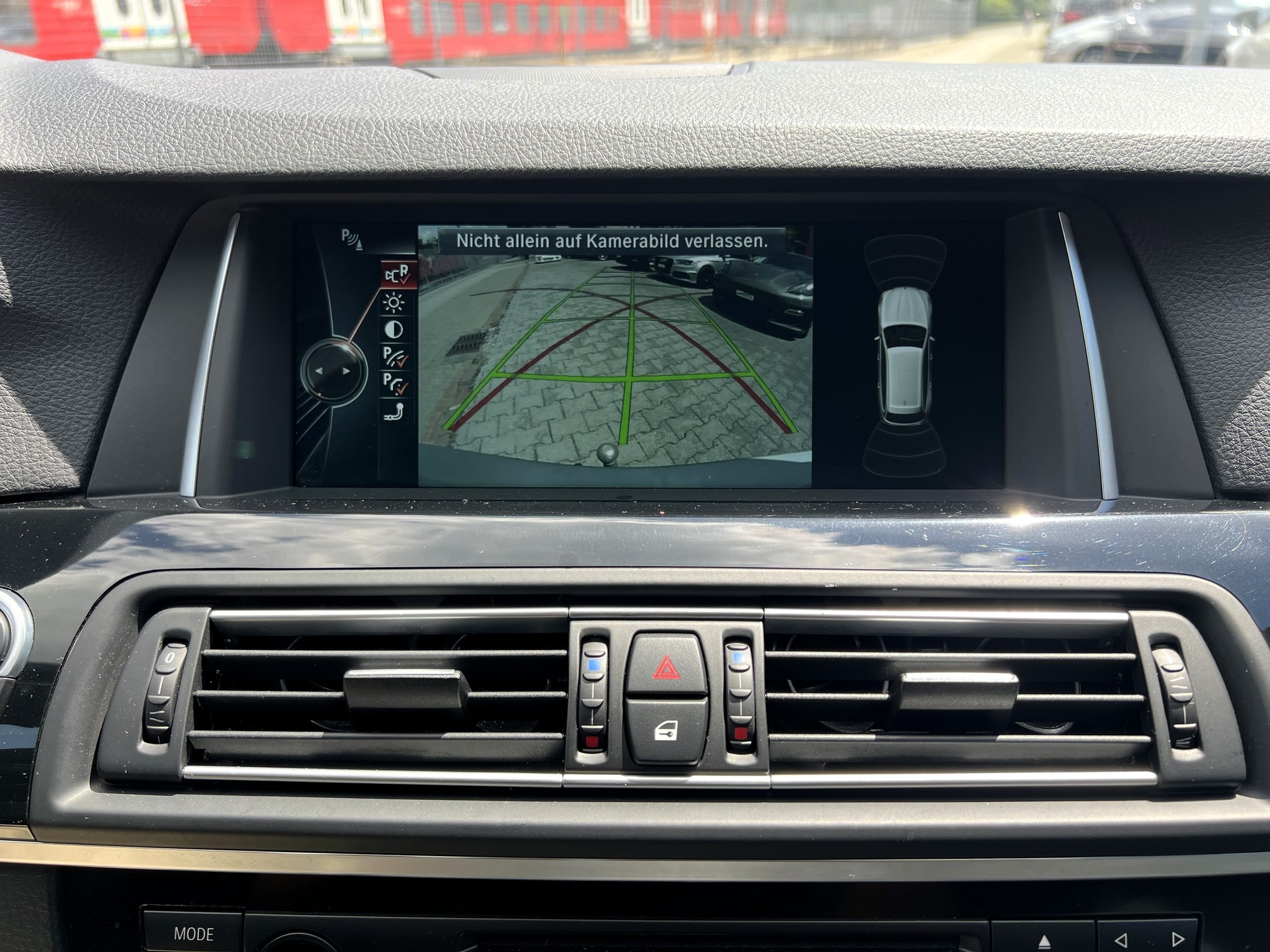 BMW 535d Touring xDrive Steptronic-image-25