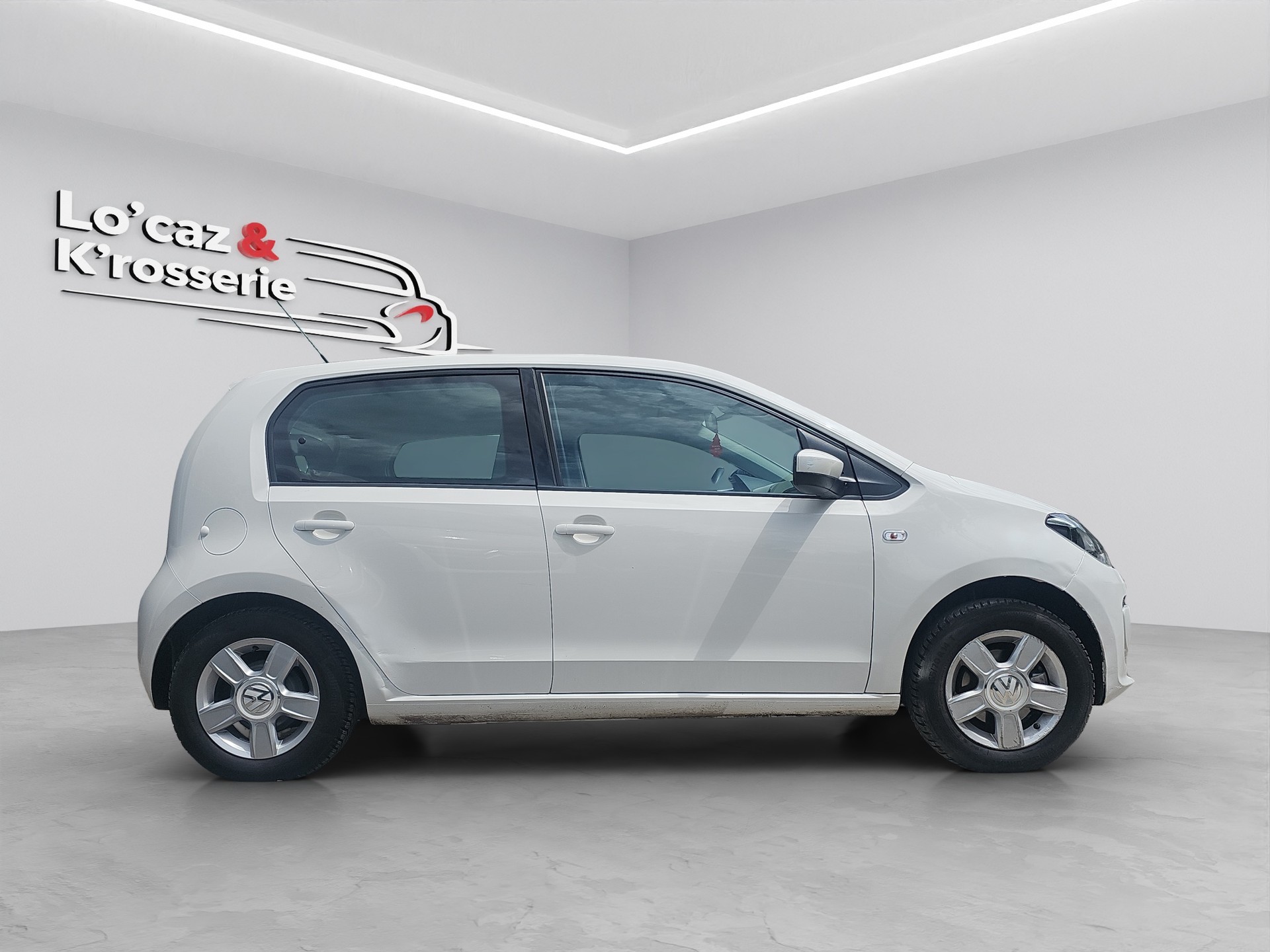 VW Up 1.0 BMT EcoFuel high up-image-6