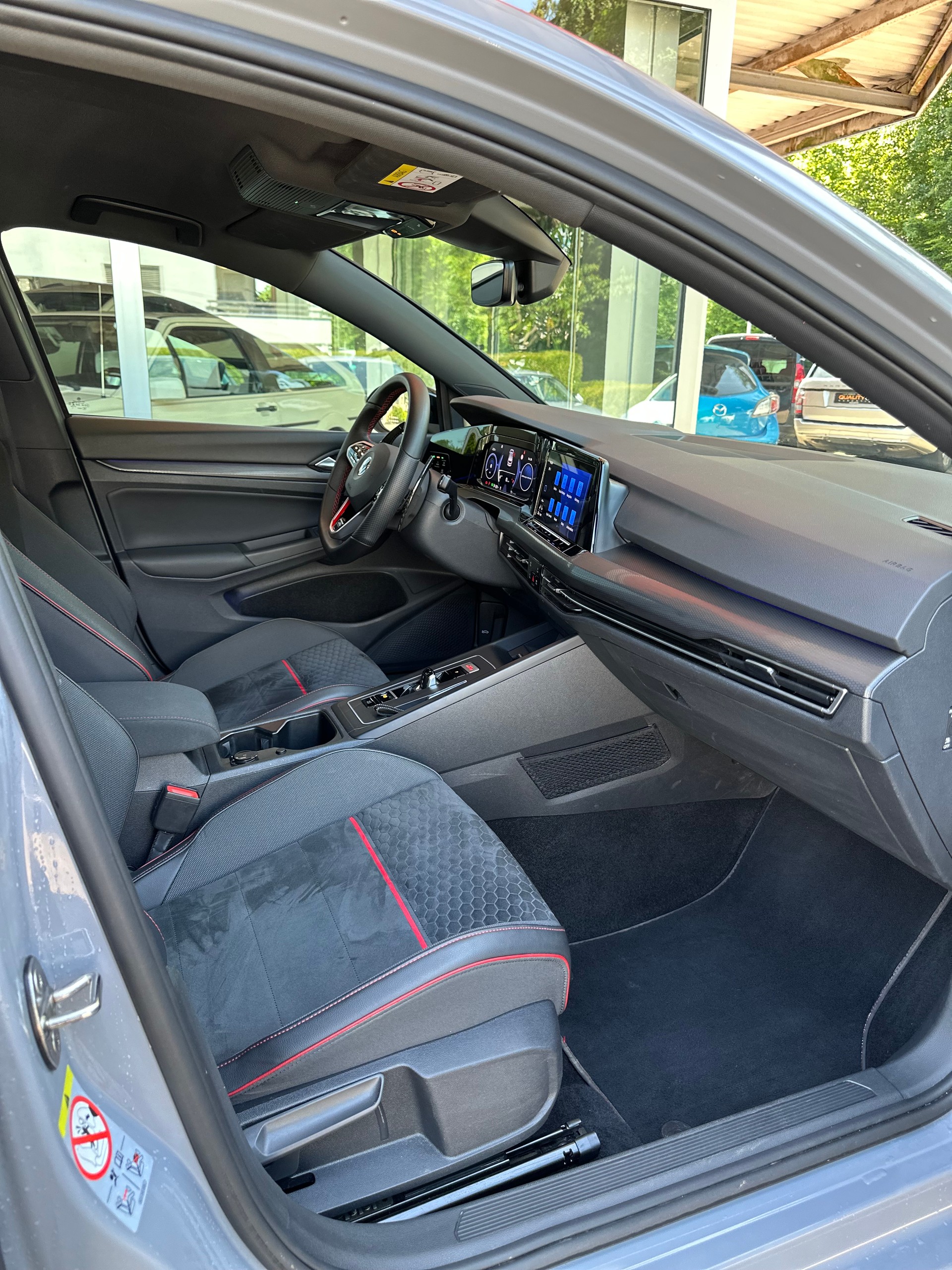 VW Golf 2.0 TSI GTI Clubsport 45 DSG-image-7